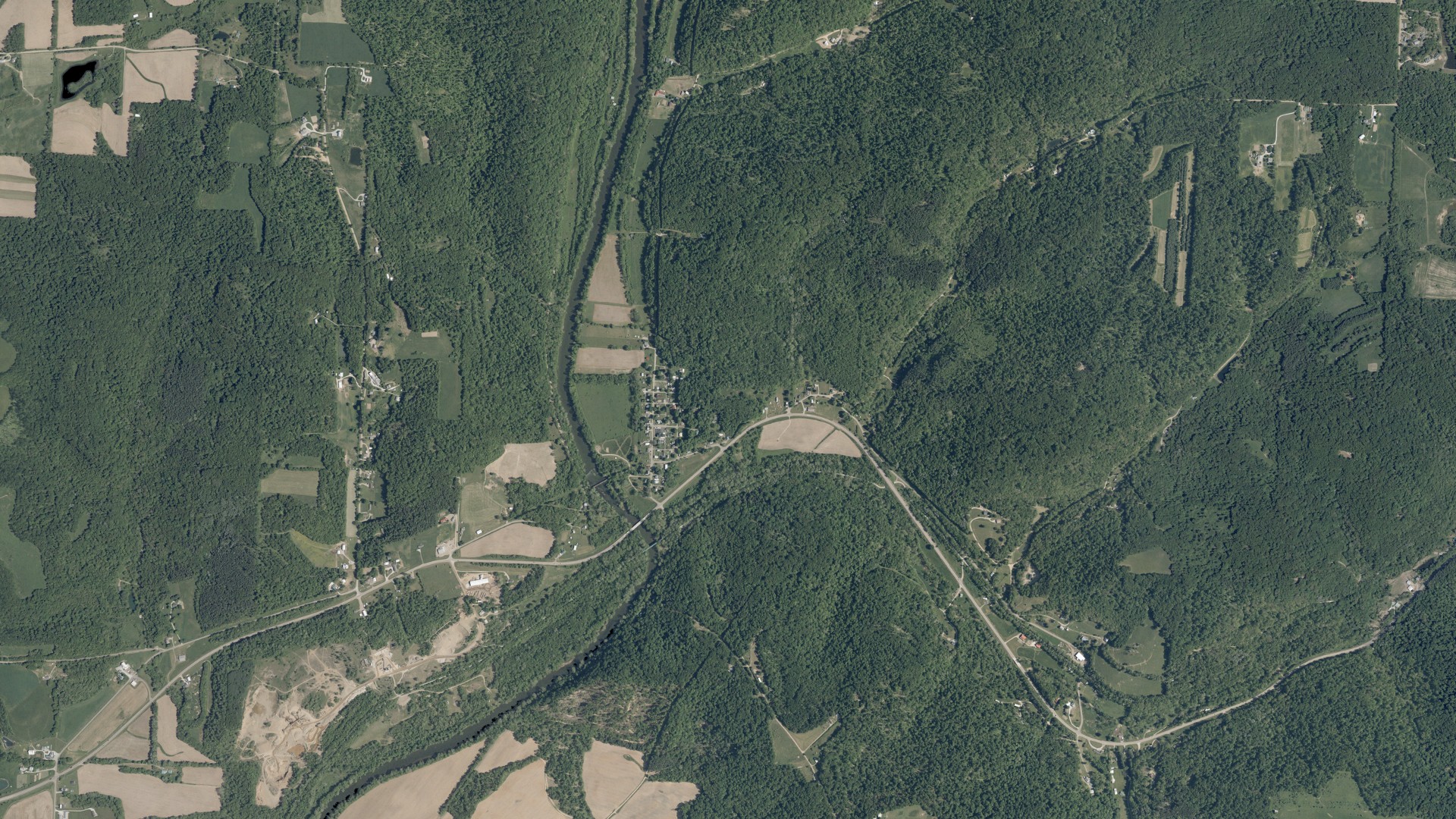 Natural-color aerial photograph of land around Brinkhaven, Ohio