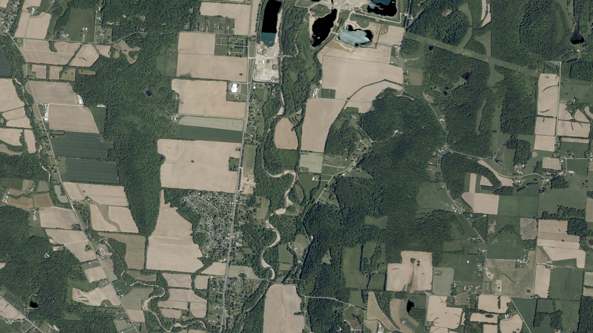 Natural-color aerial photograph of land around Newton, Ohio