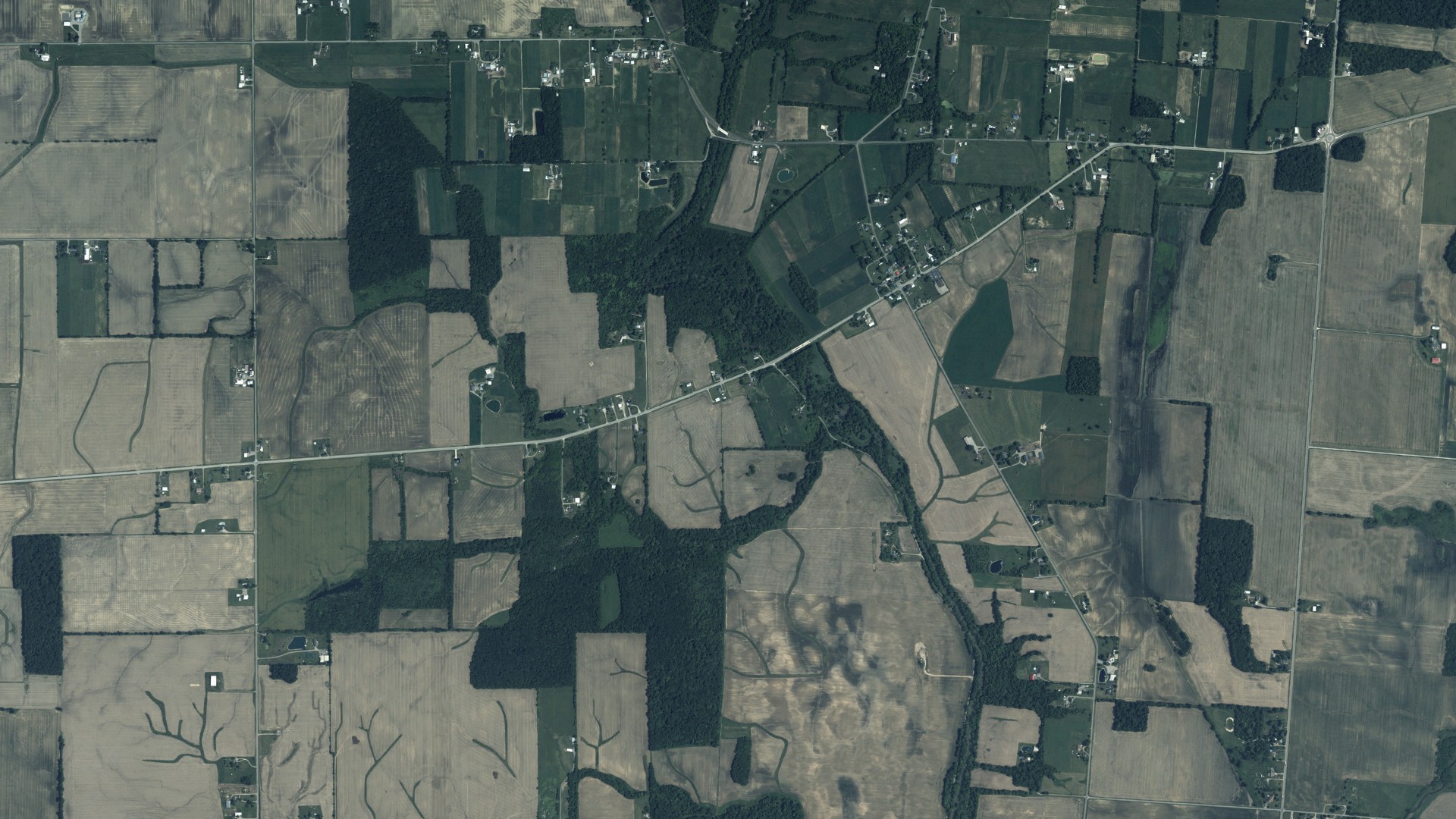 Natural-color aerial photograph of land around Pleasant, Ohio