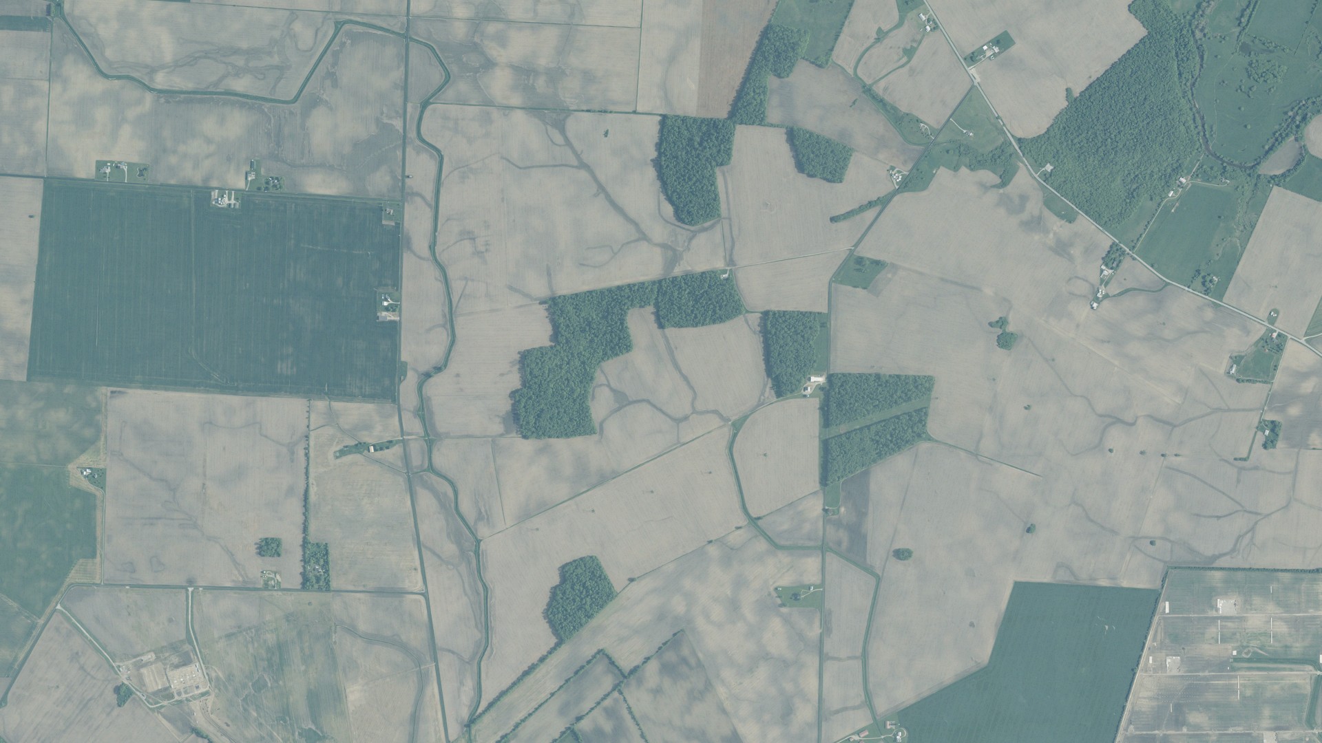 Aerial view of land around Oak Run, Ohio