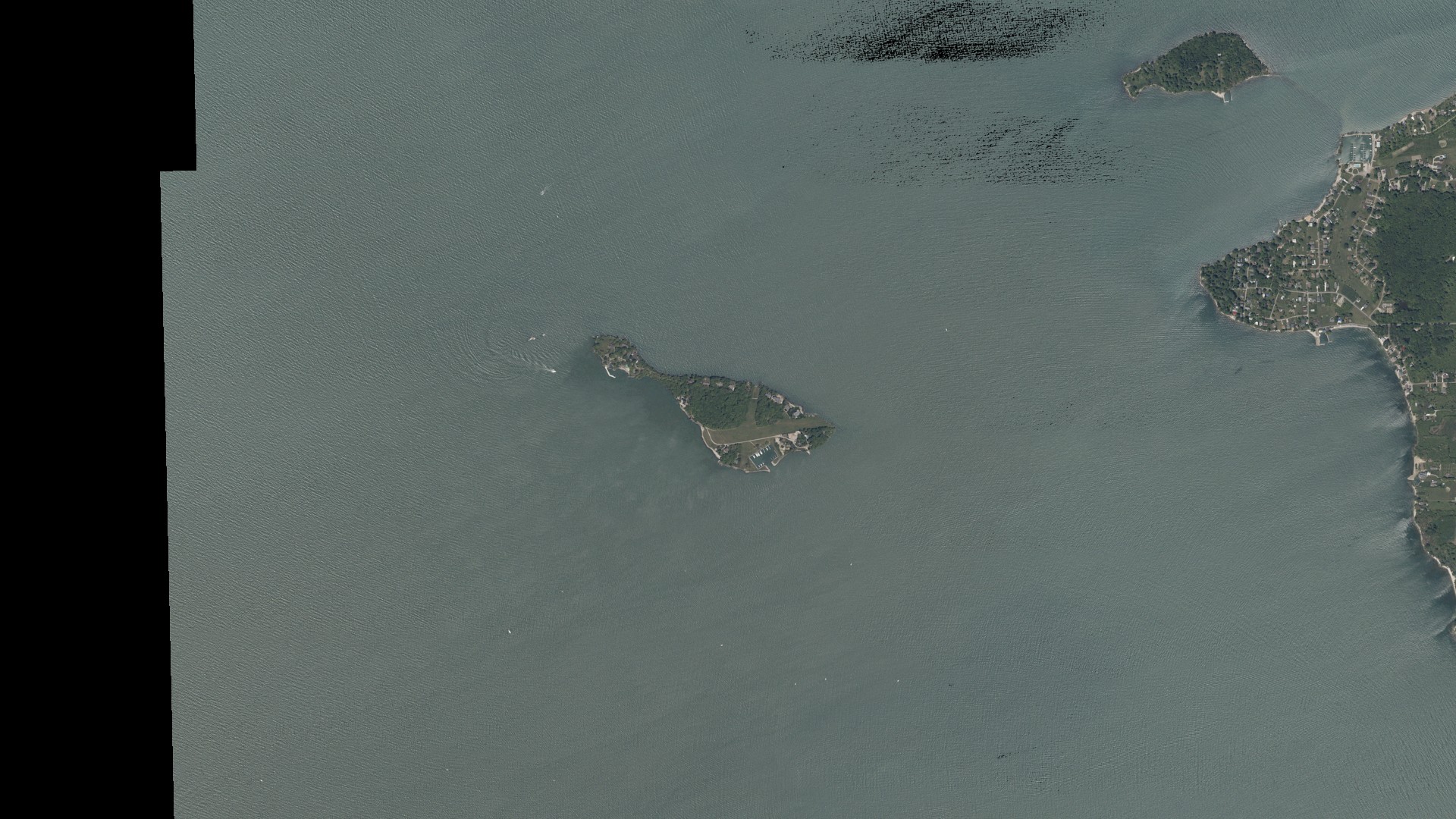 Natural-color aerial photograph of land around Put-in-Bay, Ohio