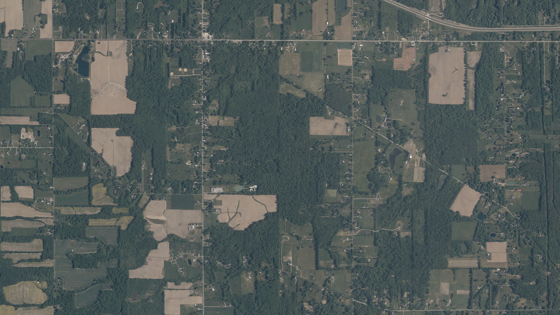 Aerial view of land around Palmyra, Ohio