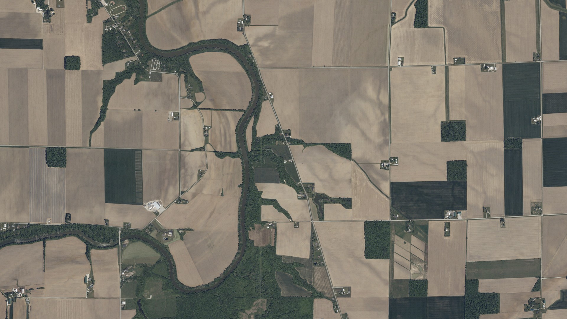 Aerial view of land around Pleasant, Ohio