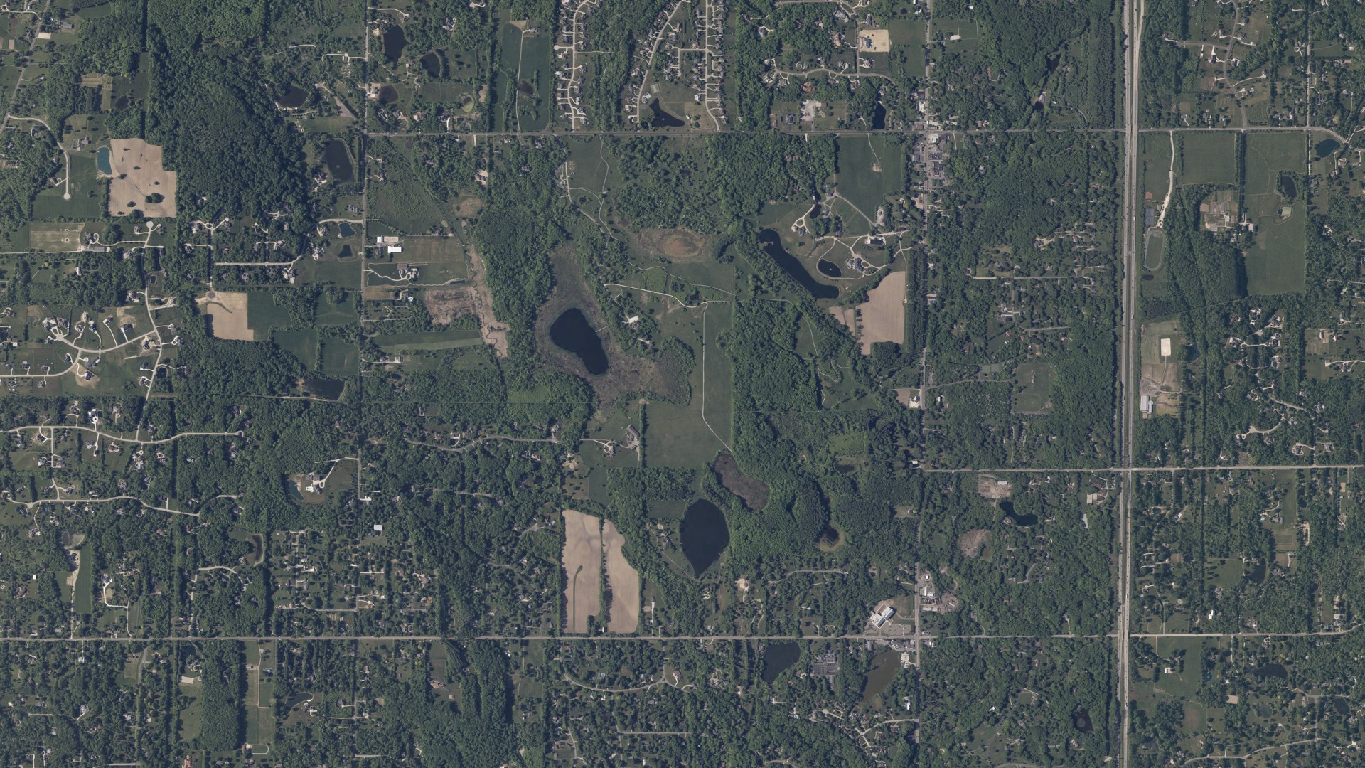Natural-color aerial photograph of land around Bath, Ohio