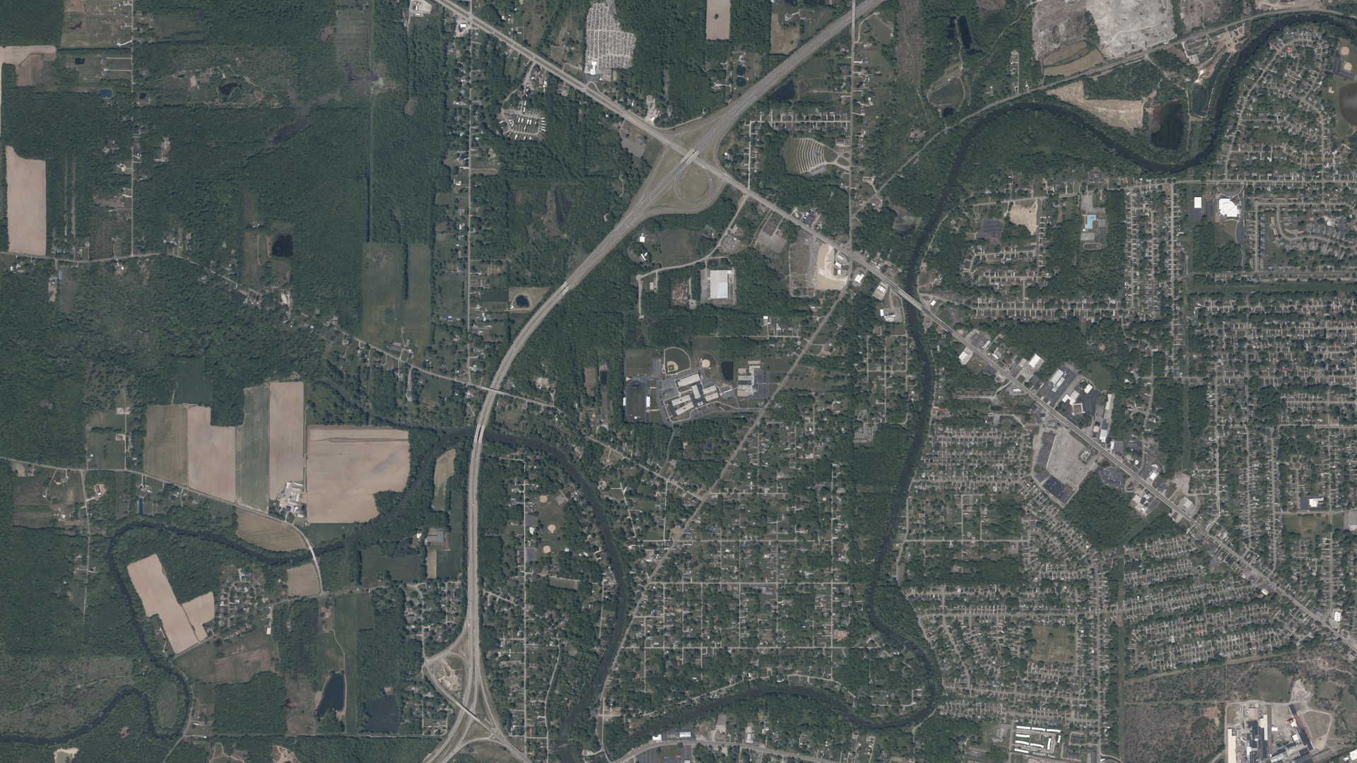 Aerial view of land around Warren, Ohio