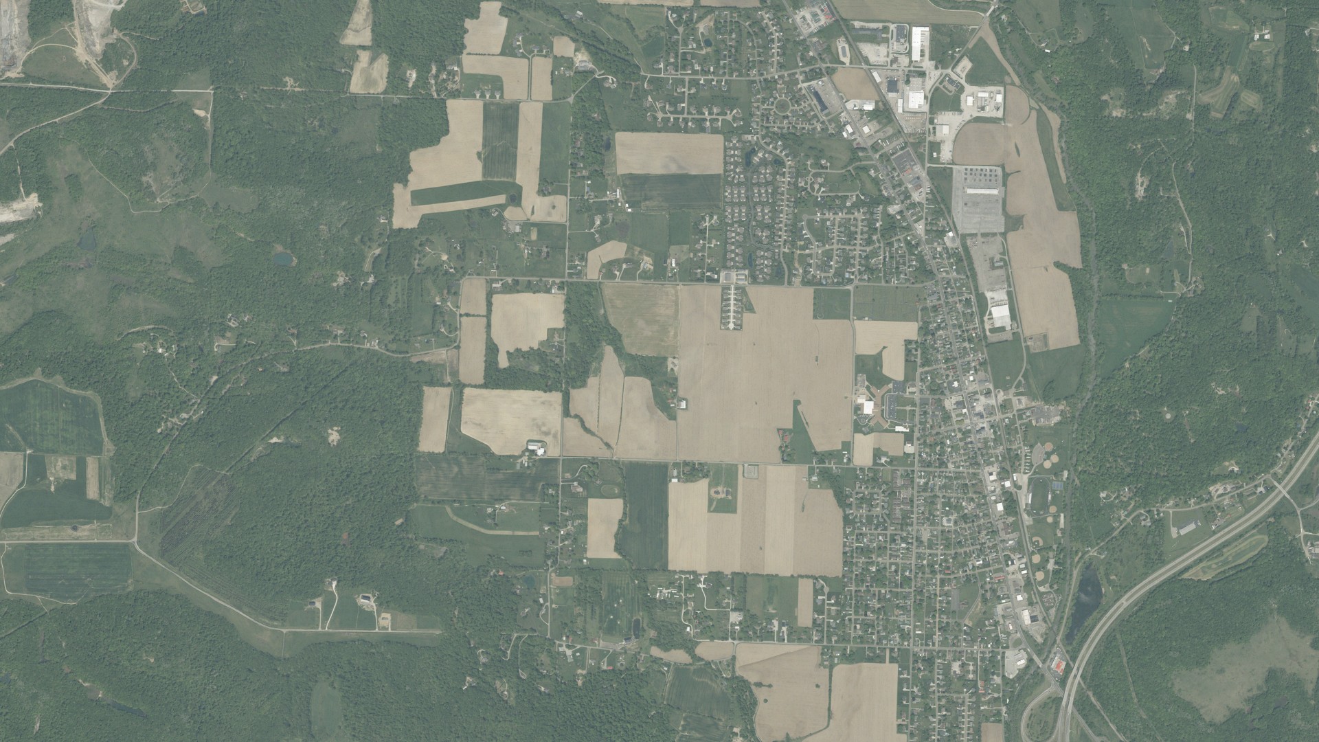 Aerial view of land around Franklin, Ohio