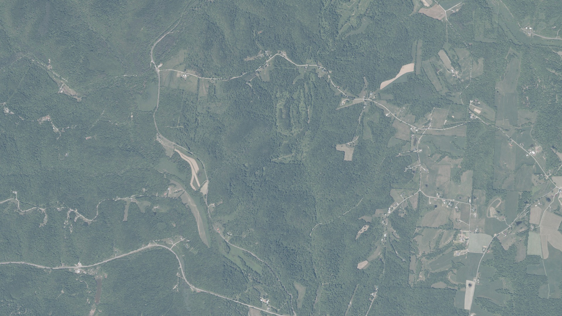 Natural-color aerial photograph of land around Knox, Ohio