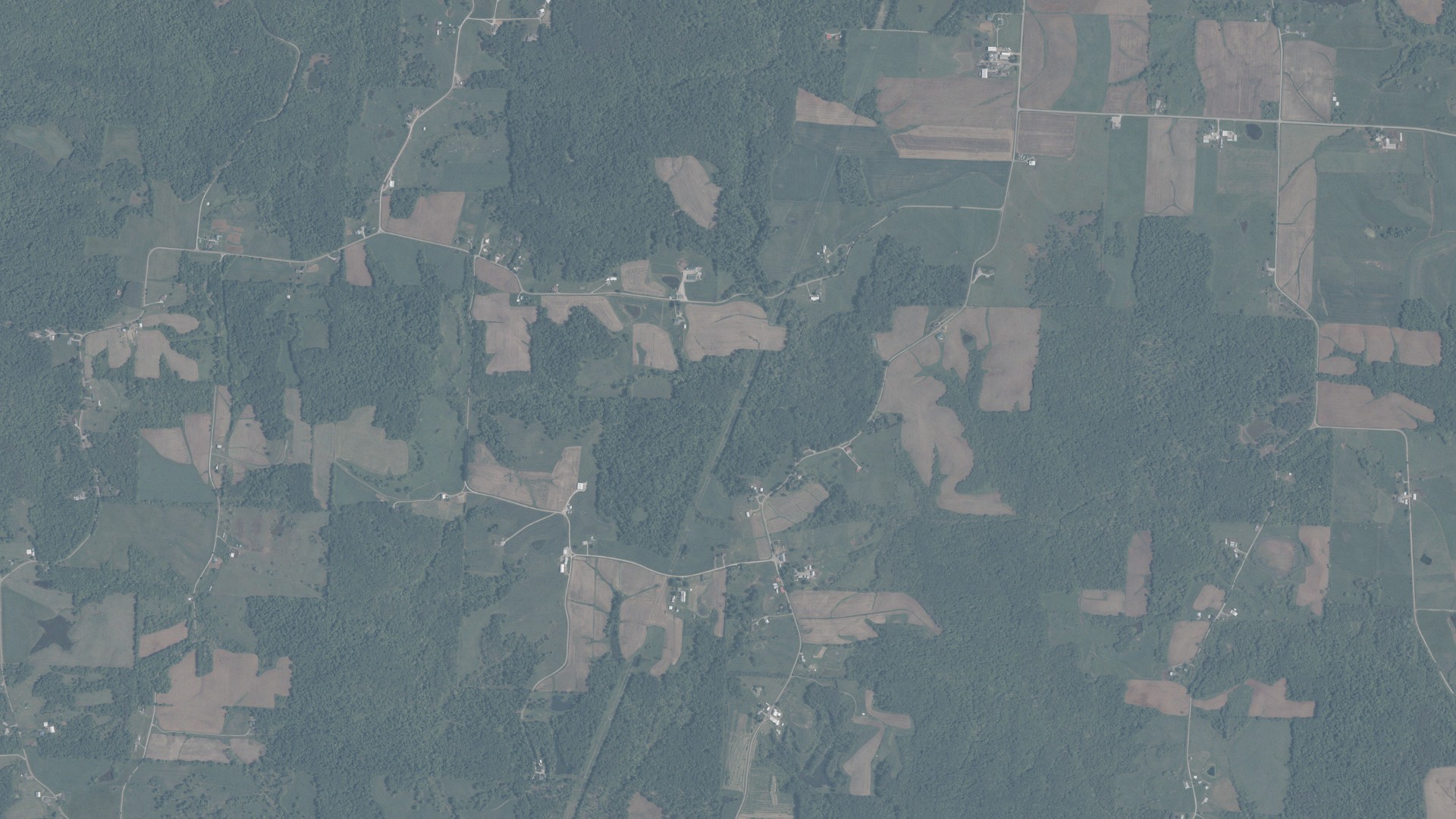 Natural-color aerial photograph of land around Palmer, Ohio