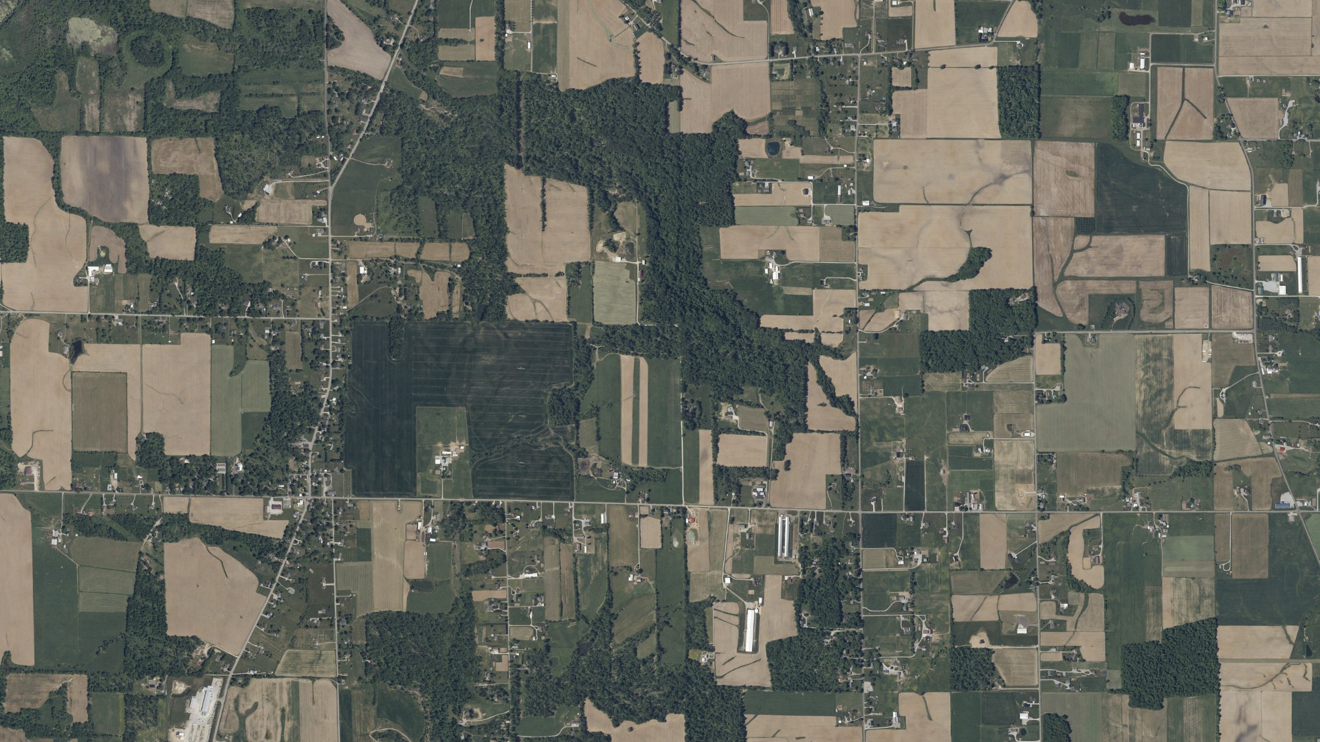 Aerial view of land around Franklin, Ohio