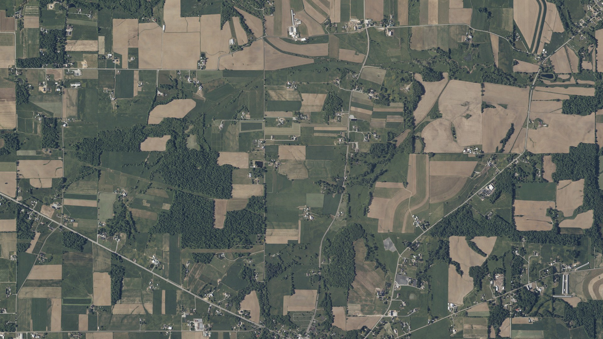 Natural-color aerial photograph of land around Paint, Ohio