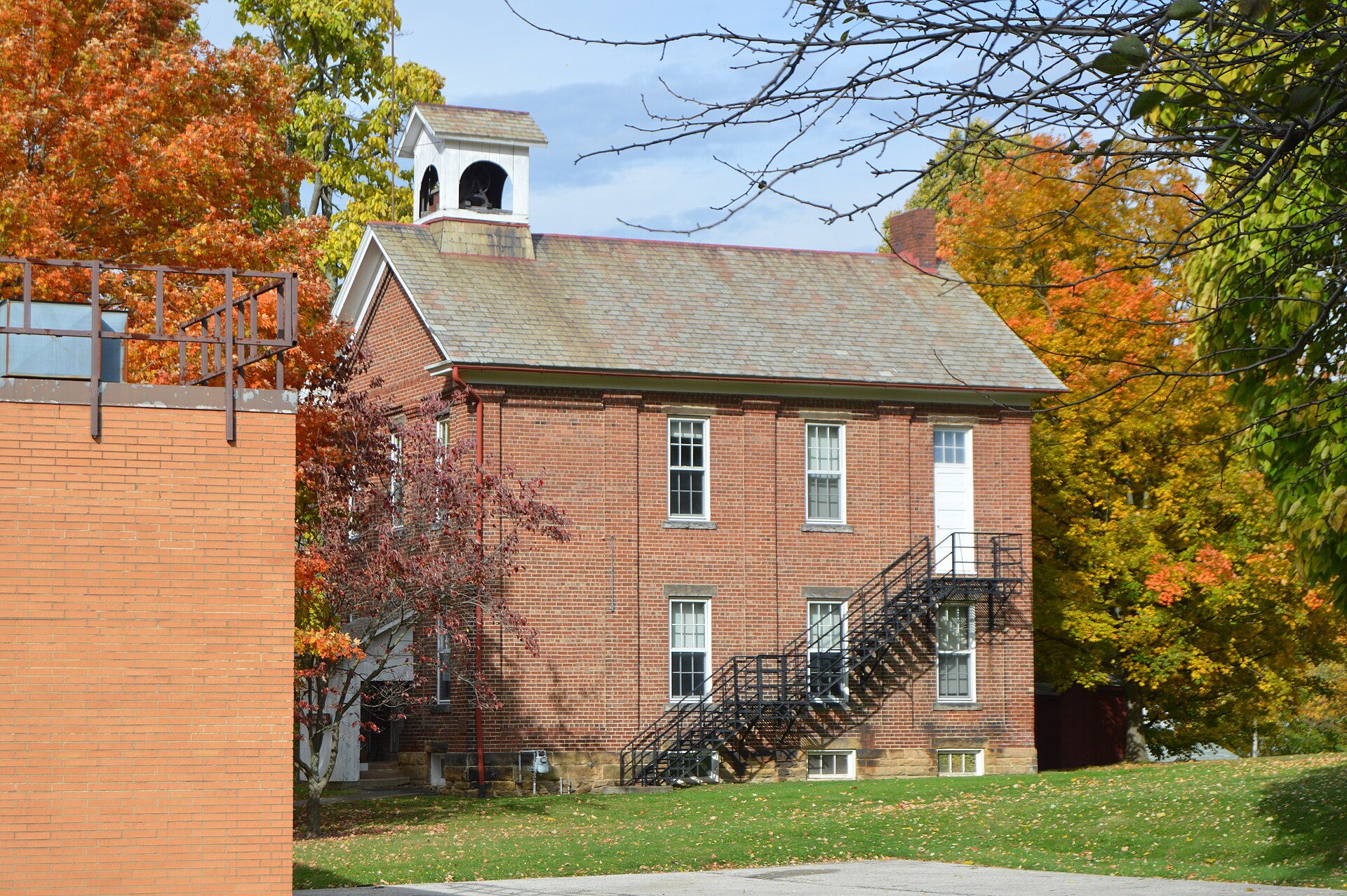 School in Damascus, Ohio
