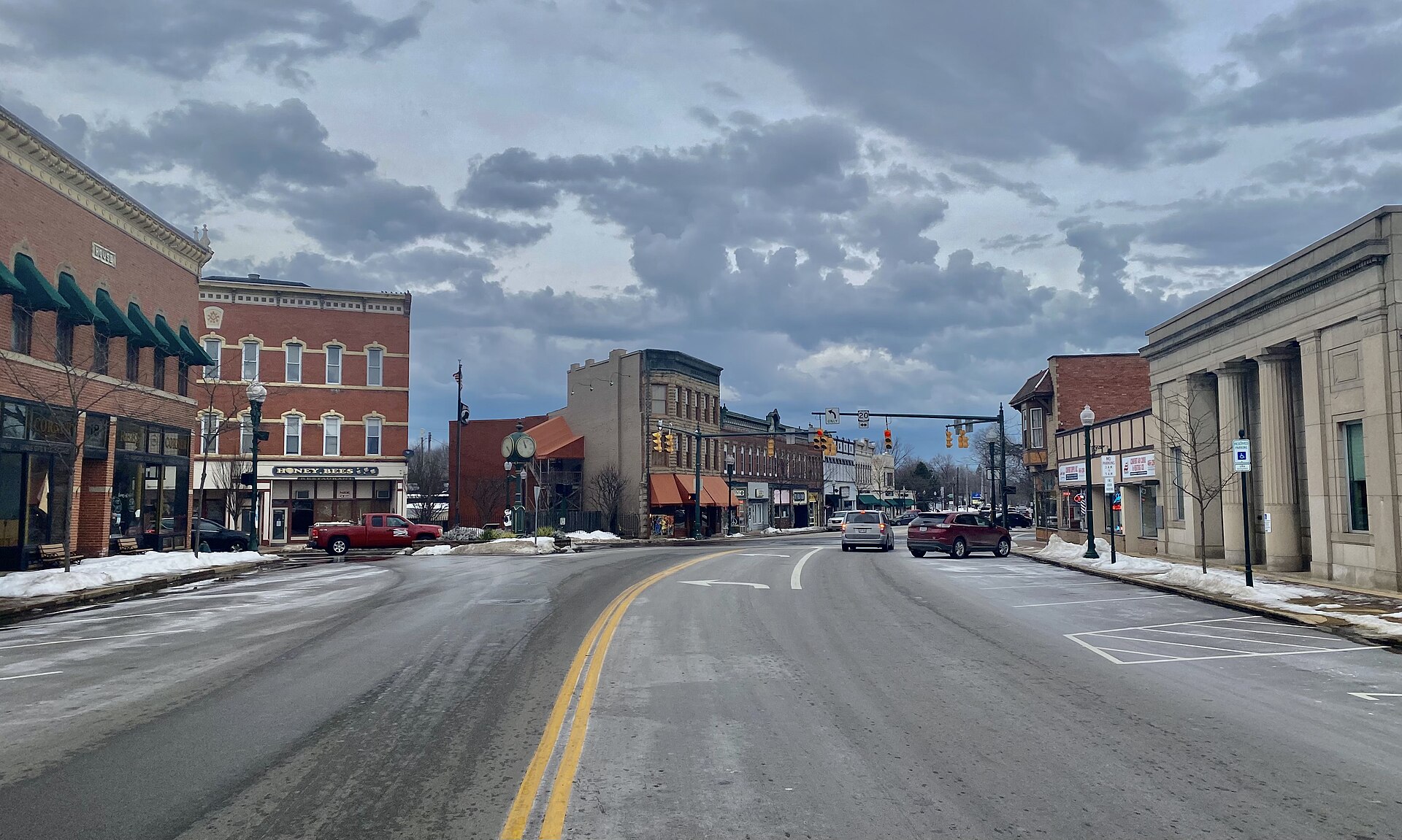 Main Street in Geneva, Ohio