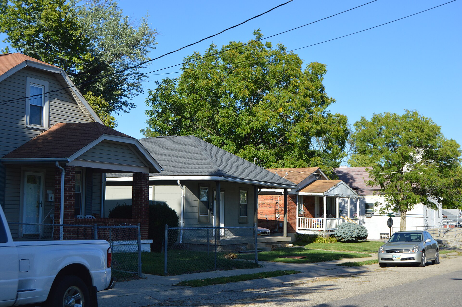 Houses on the northern side of Steffen Avenue just west of the McIntyre Avenue intersection (which is visible at far right) in Lincoln Heights, Ohio, United States.