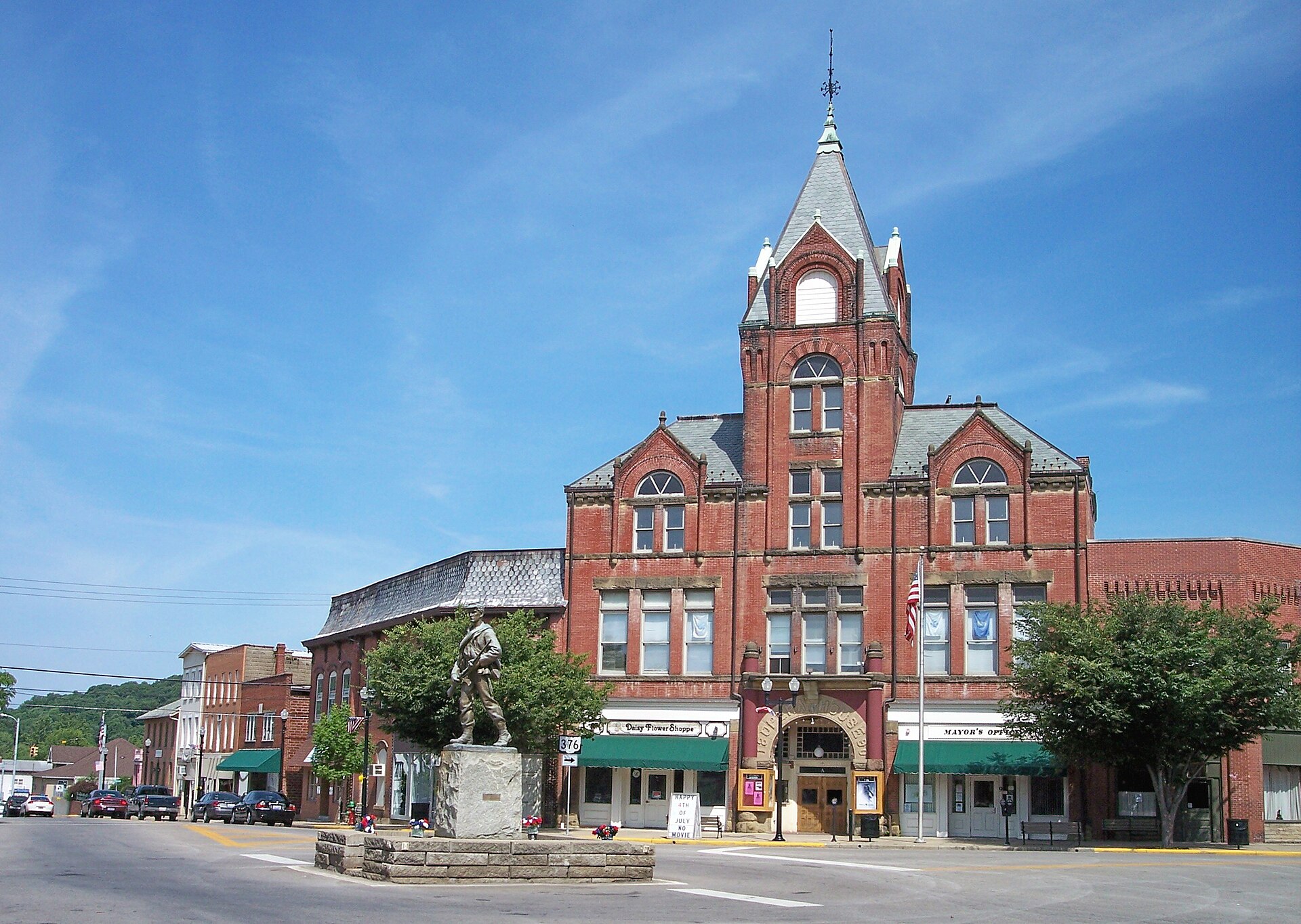 Main Street at the junction of Ohio Routes 60/78 and 376 in downtown w:McConnelsville, Ohio.