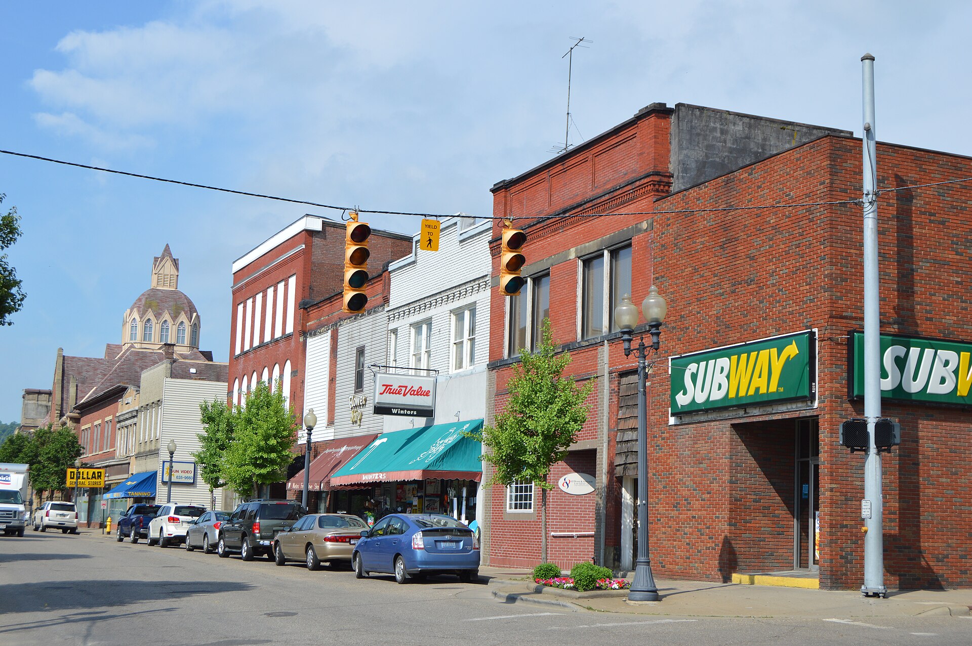 Looking southwest along Fourth Street from the Hanover Street intersection in Martins Ferry, Ohio, United States.