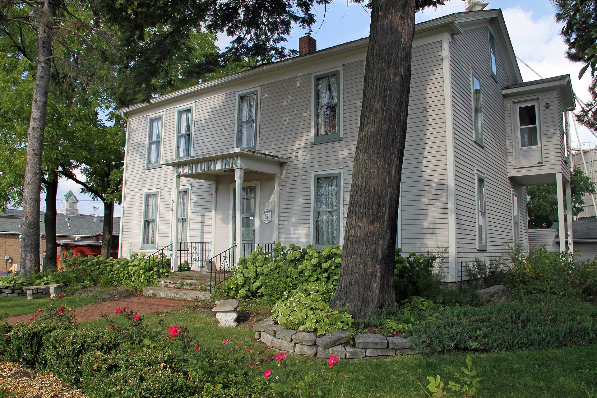 Batavia House — Middlefield, Ohio
