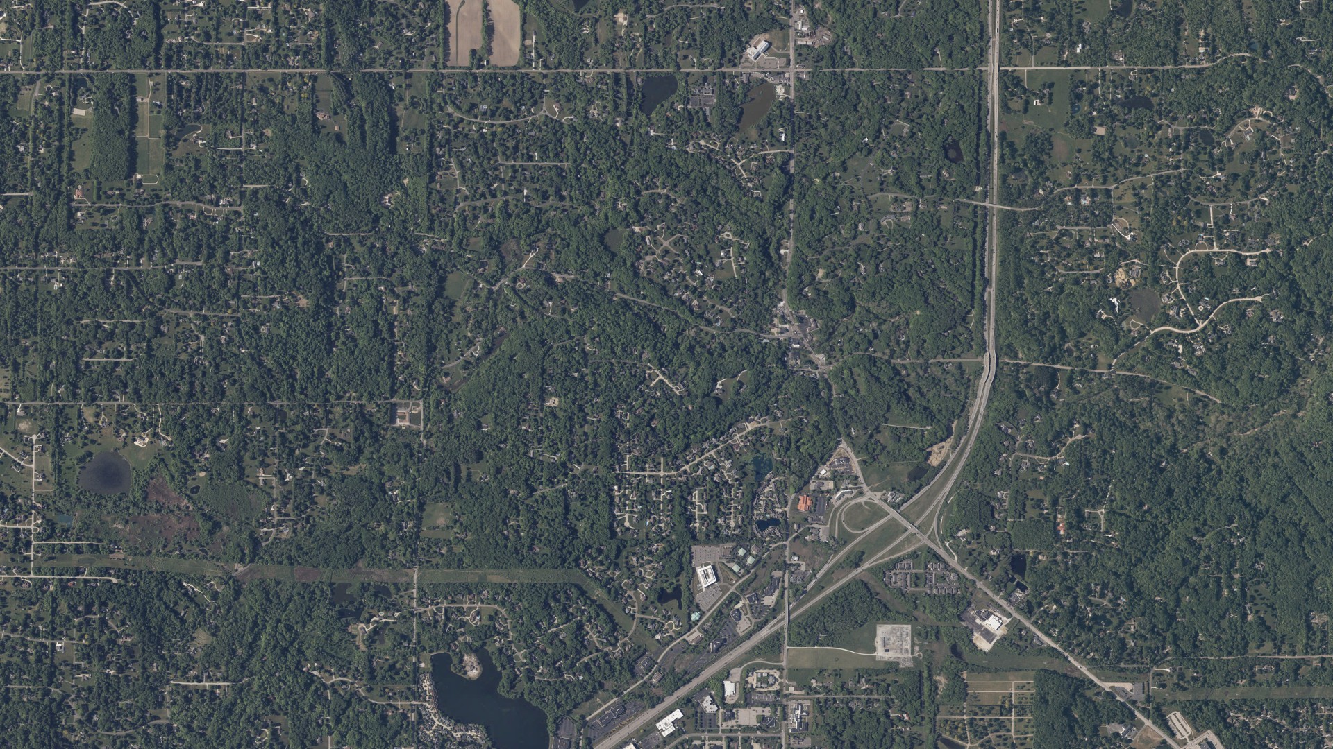 Natural-color aerial photograph of land around Montrose-Ghent, Ohio