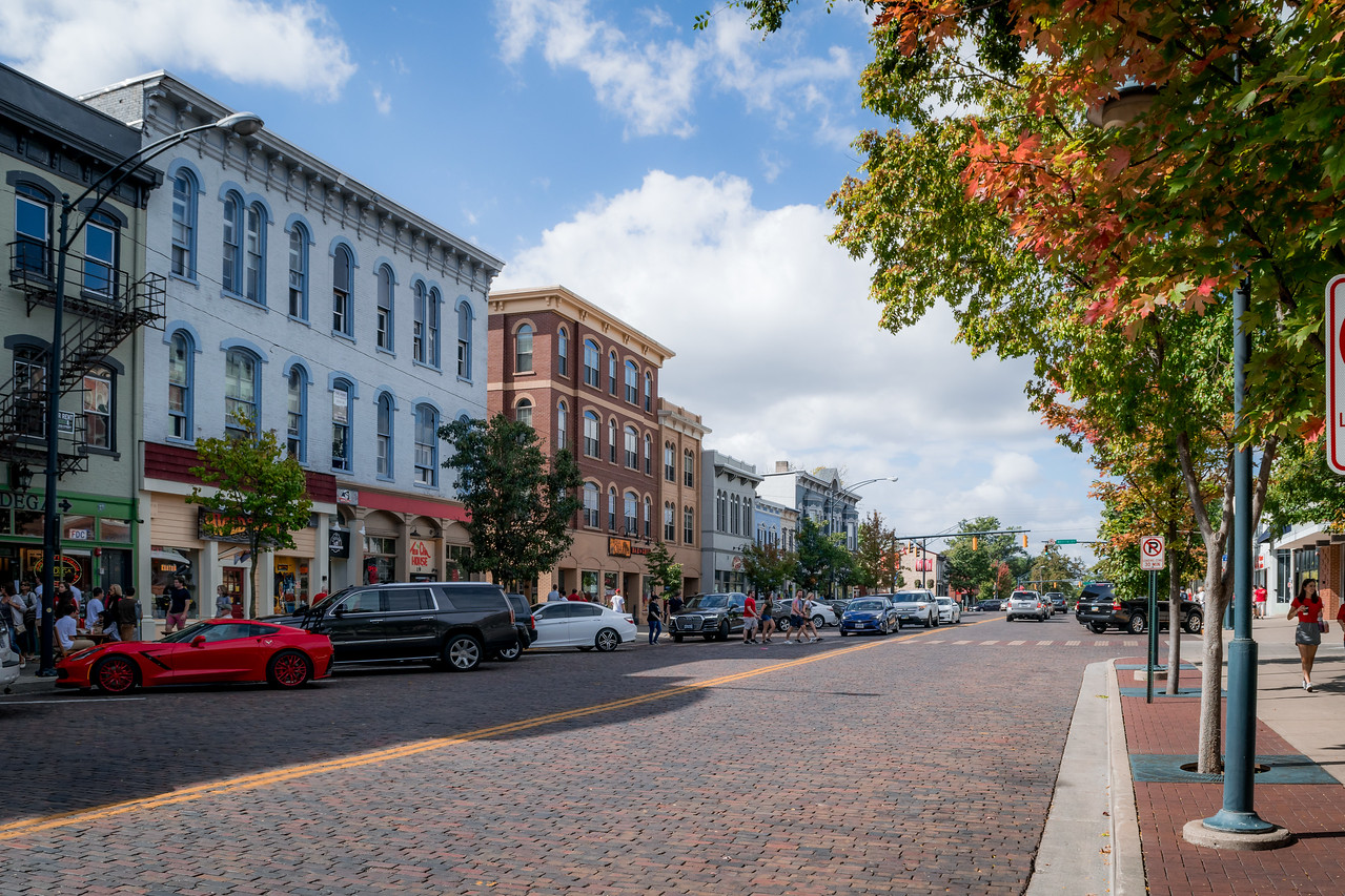 Uptown High Street, the heart of the Oxford community with locally owned restaurants, bars, and shops. — Ohio
