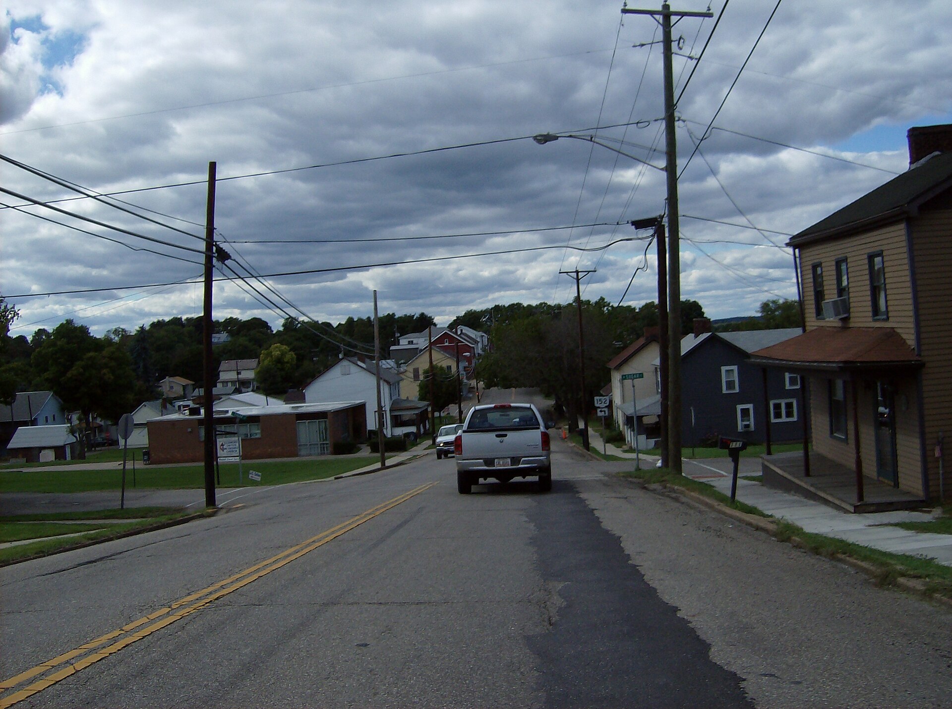 Descending from the east into the center of the village of Richmond, Ohio, United States, along the concurrent State Routes 43 and 152.