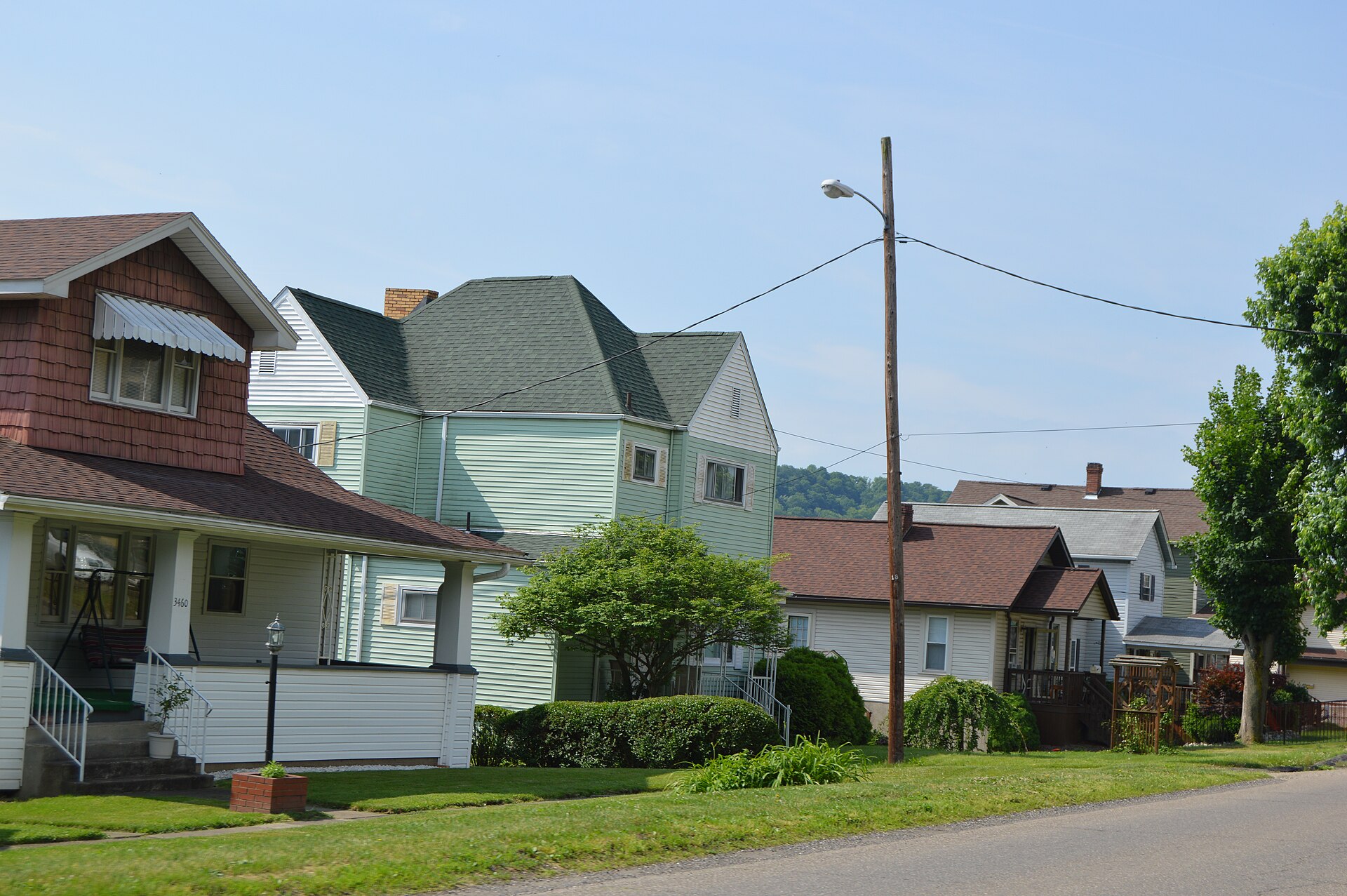 Houses on the western side of Old State Route 7 north of the Thirty-fifth Street intersection in northern Shadyside, Ohio, United States.