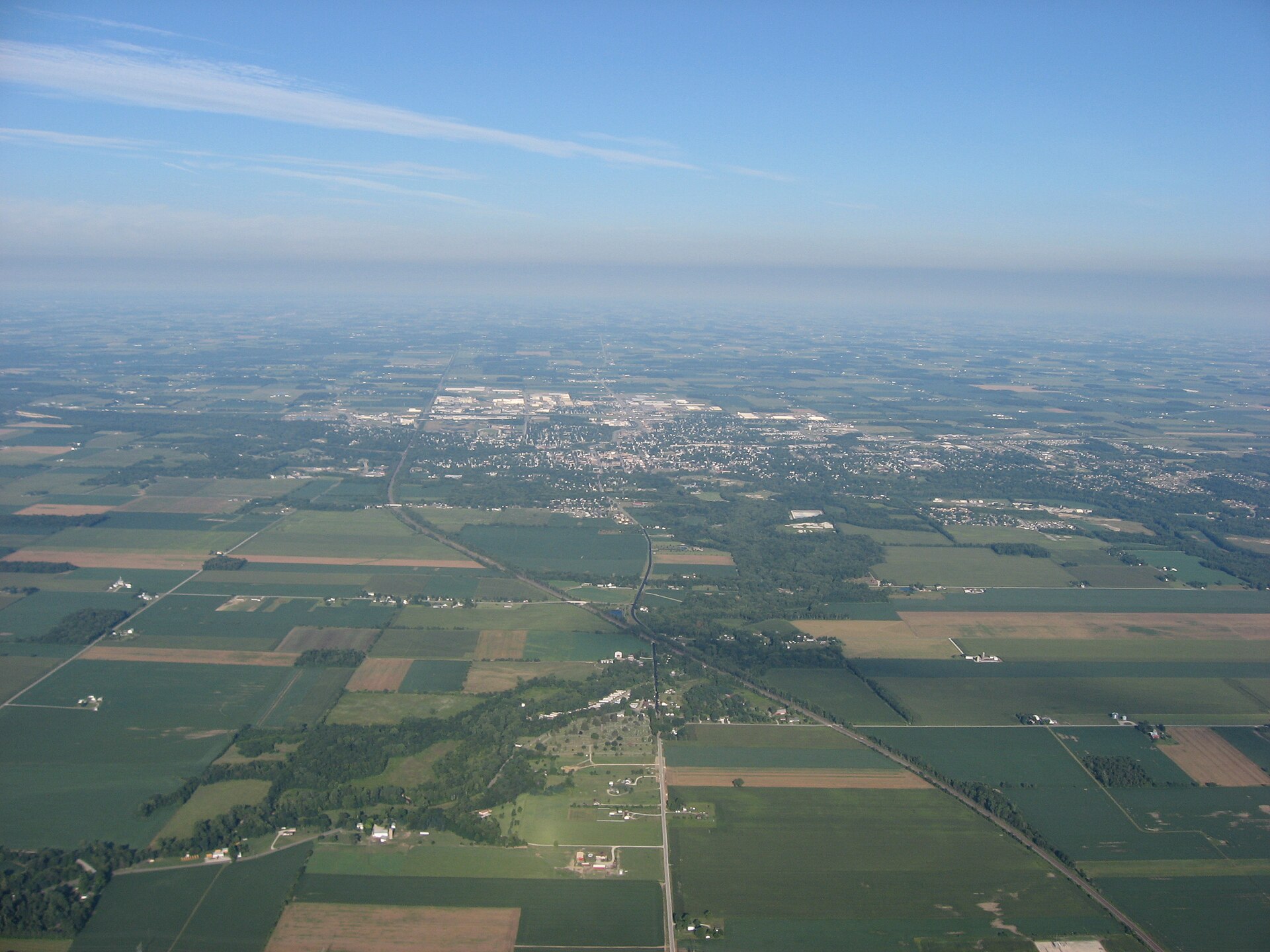 Aerial view of Sidney, a city in Shelby County, Ohio, United States. Picture taken from a Diamond Eclipse light airplane at an altitude of 4,550 feet MSL and a bearing of approximately 275º.