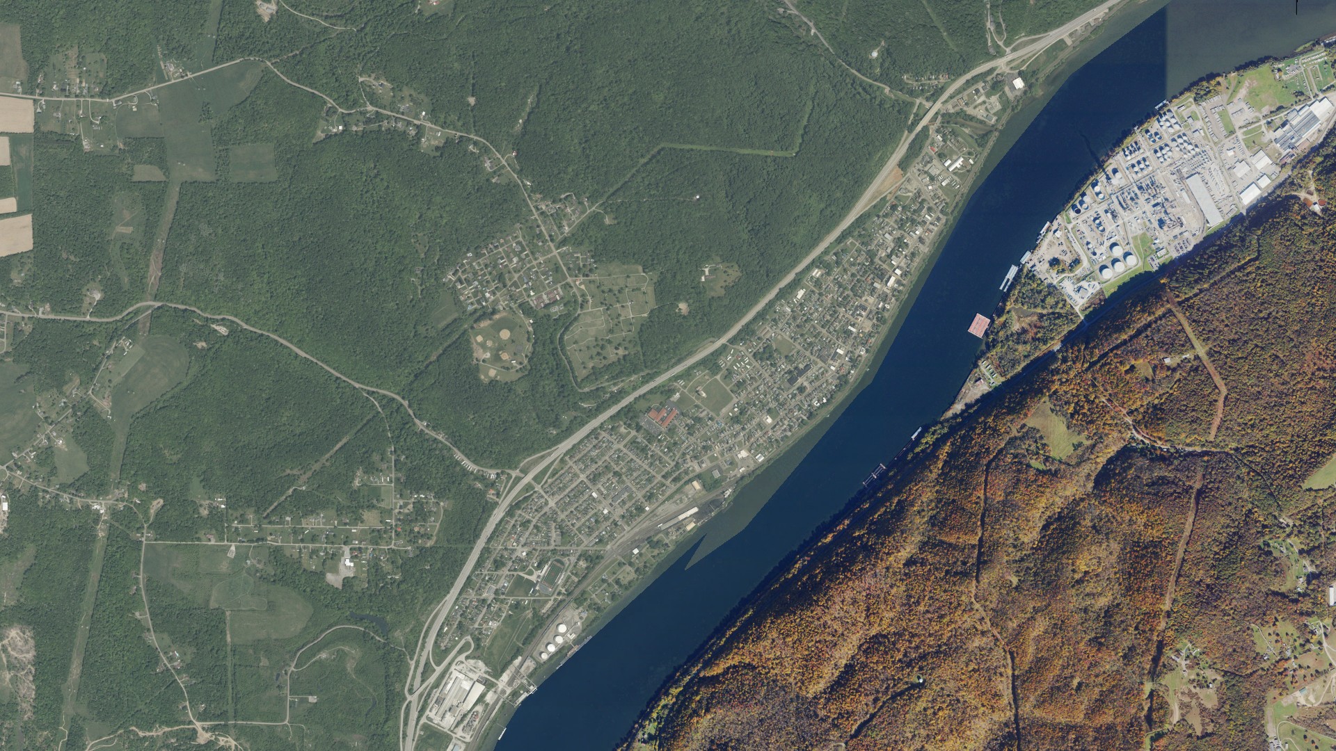 Natural-color aerial photograph of land around Wellsville, Ohio