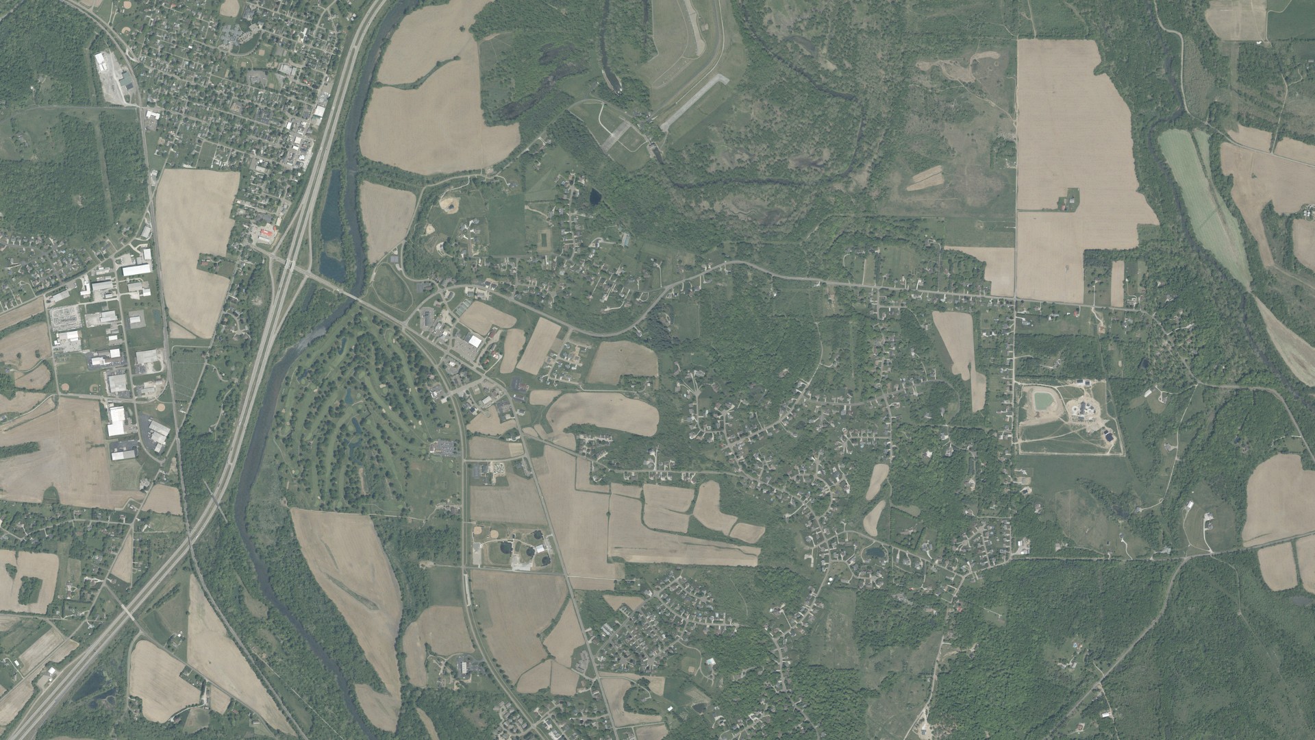 Natural-color aerial photograph of land around Wilkshire Hills, Ohio