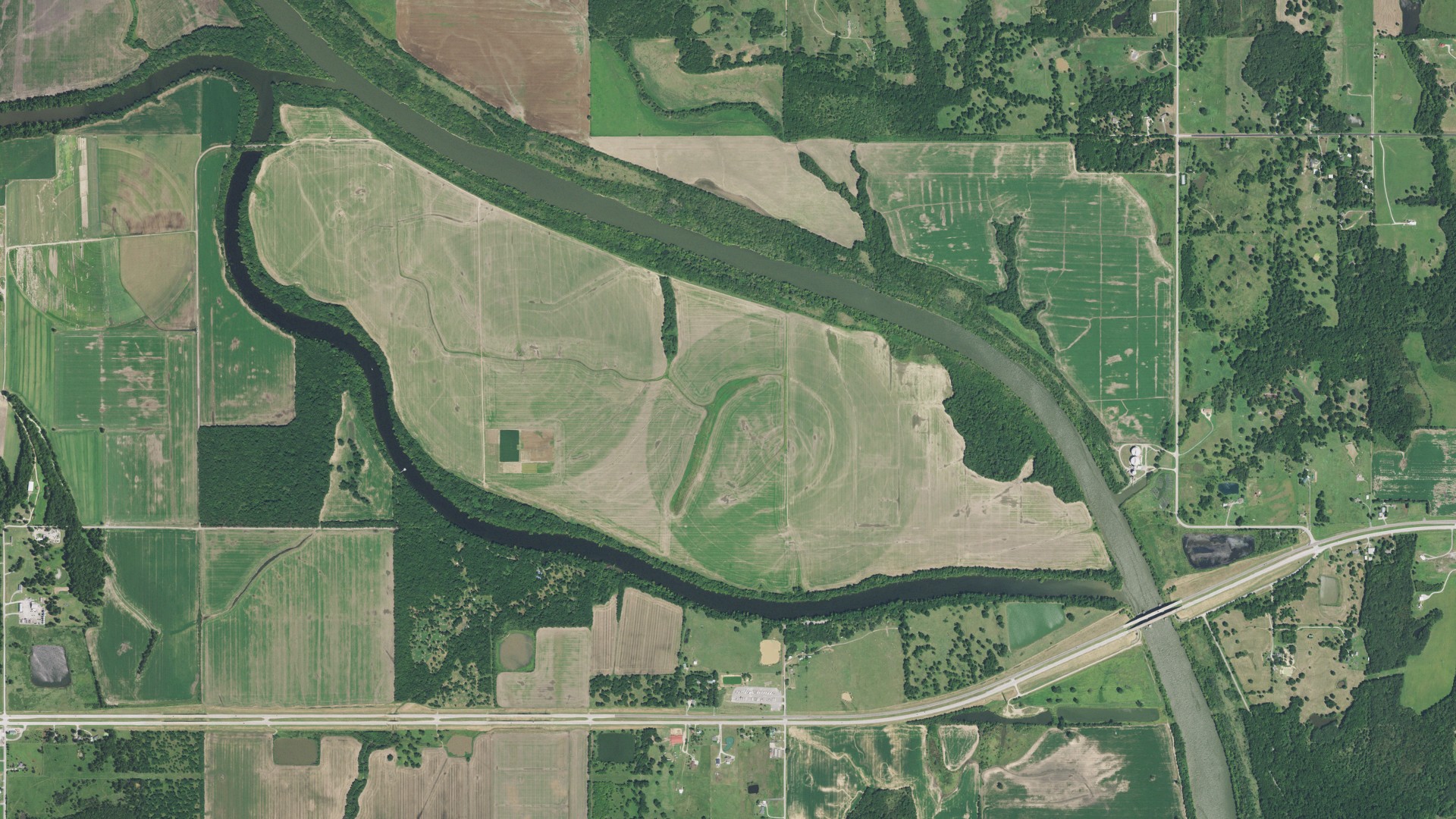Natural-color aerial photograph of land around Wagoner County, Oklahoma