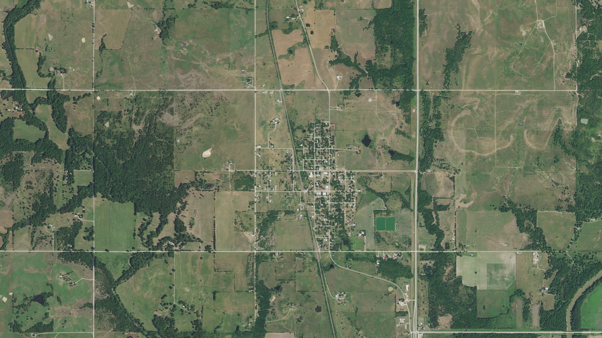 Natural-color aerial photograph of land around Delaware, Oklahoma