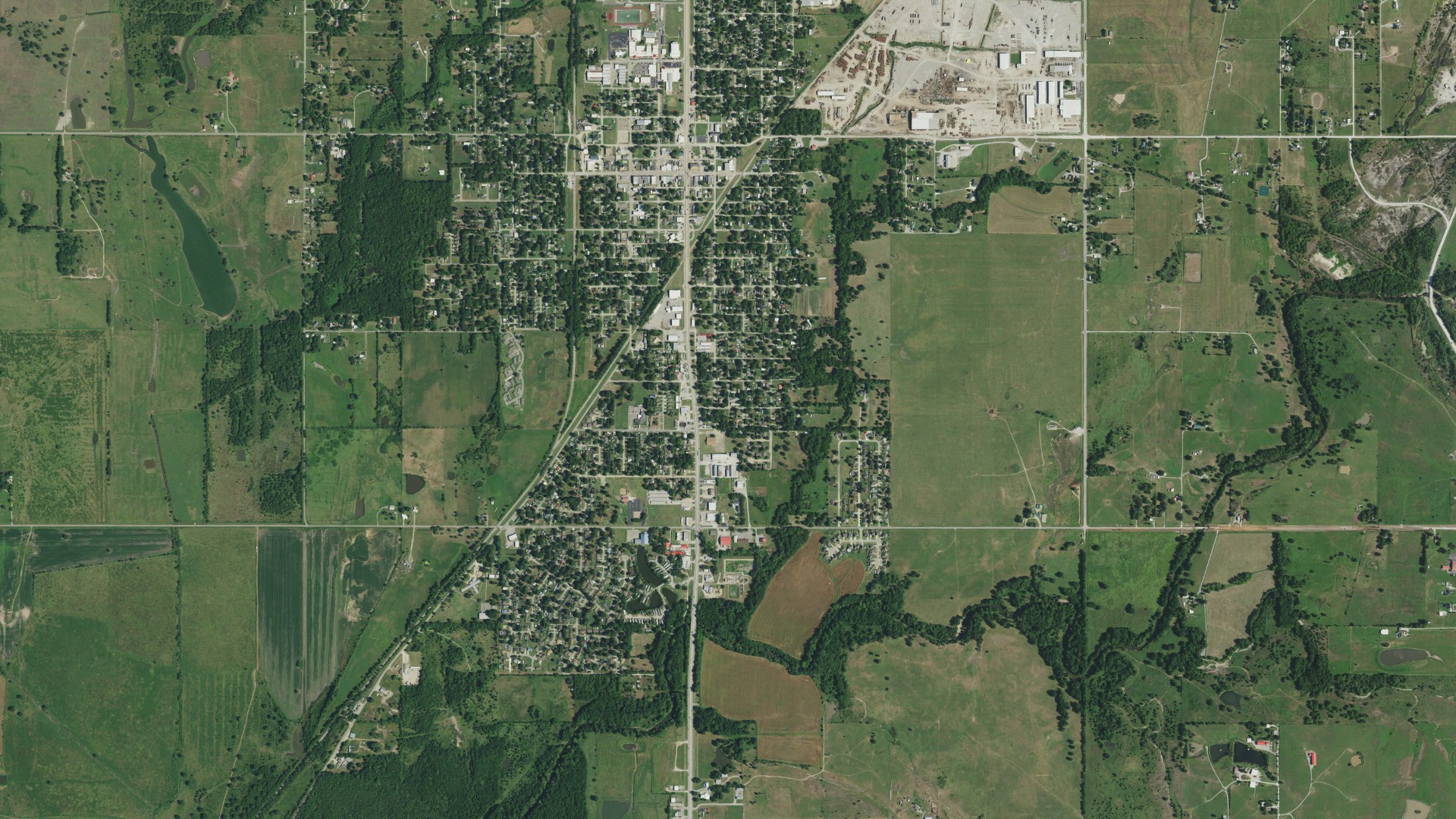Natural-color aerial photograph of land around Dewey, Oklahoma