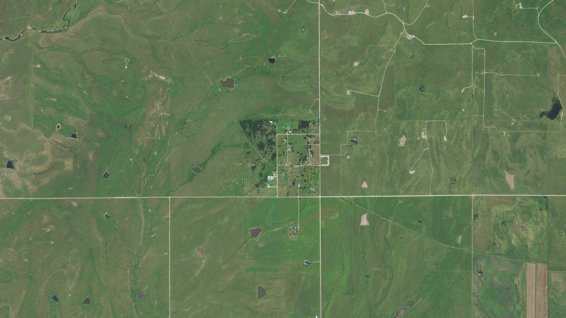 Natural-color aerial photograph of land around Foraker, Oklahoma
