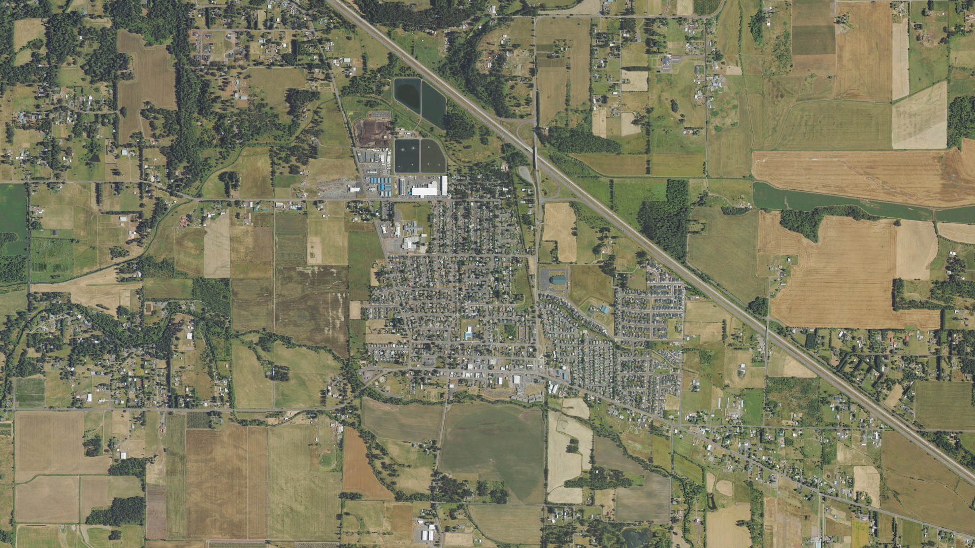 Natural-color aerial photograph of land around Aumsville, Oregon