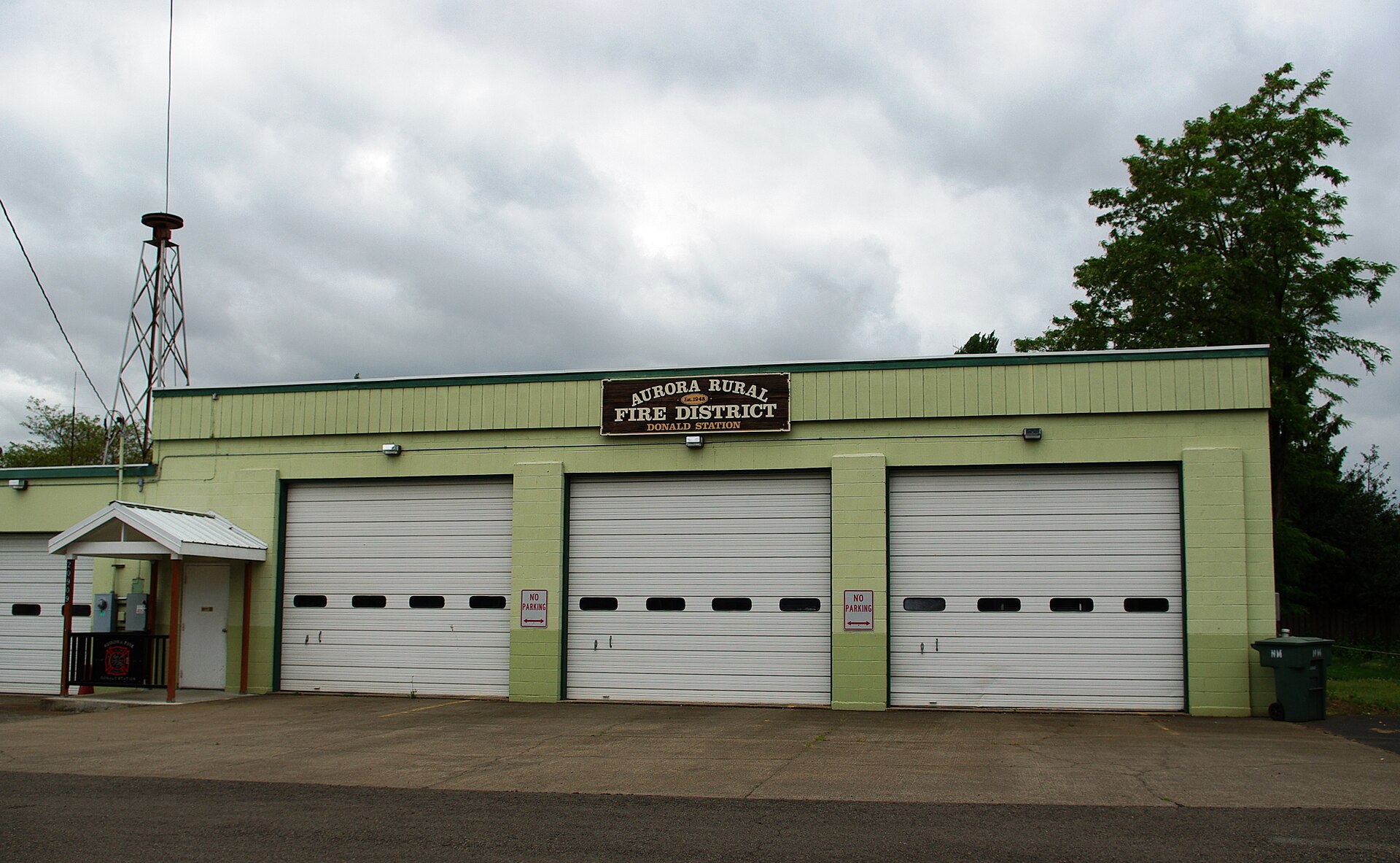 Fire station in w:Donald, Oregon