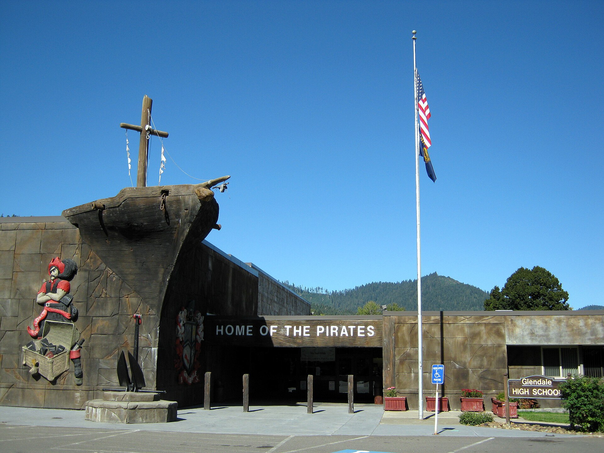 Entrance to w:Glendale Jr/Sr High School in w:Glendale, Oregon.