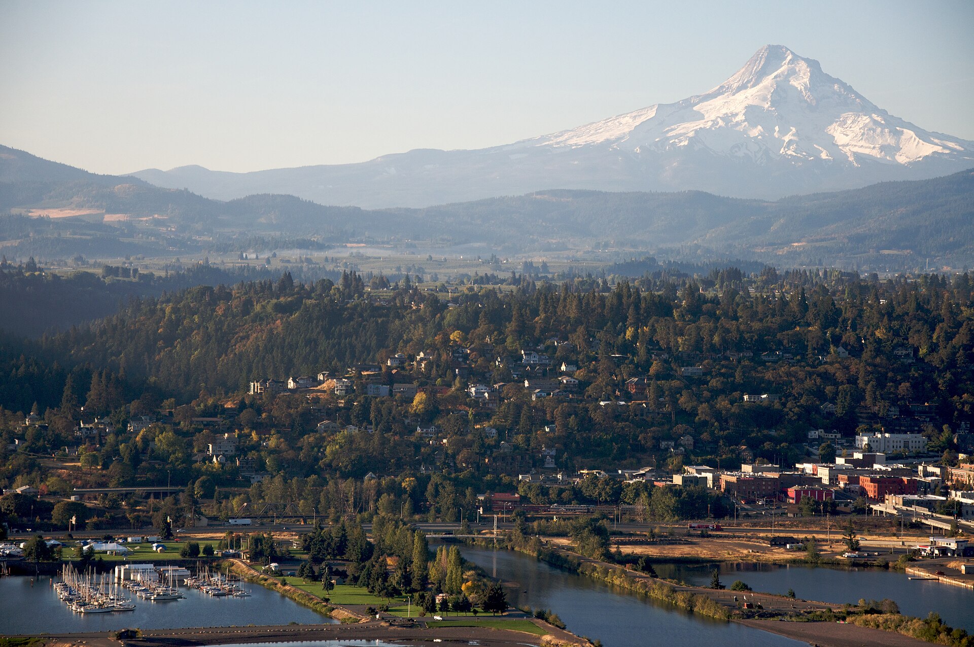 Aerial view of Hood River, Oregon, USA
