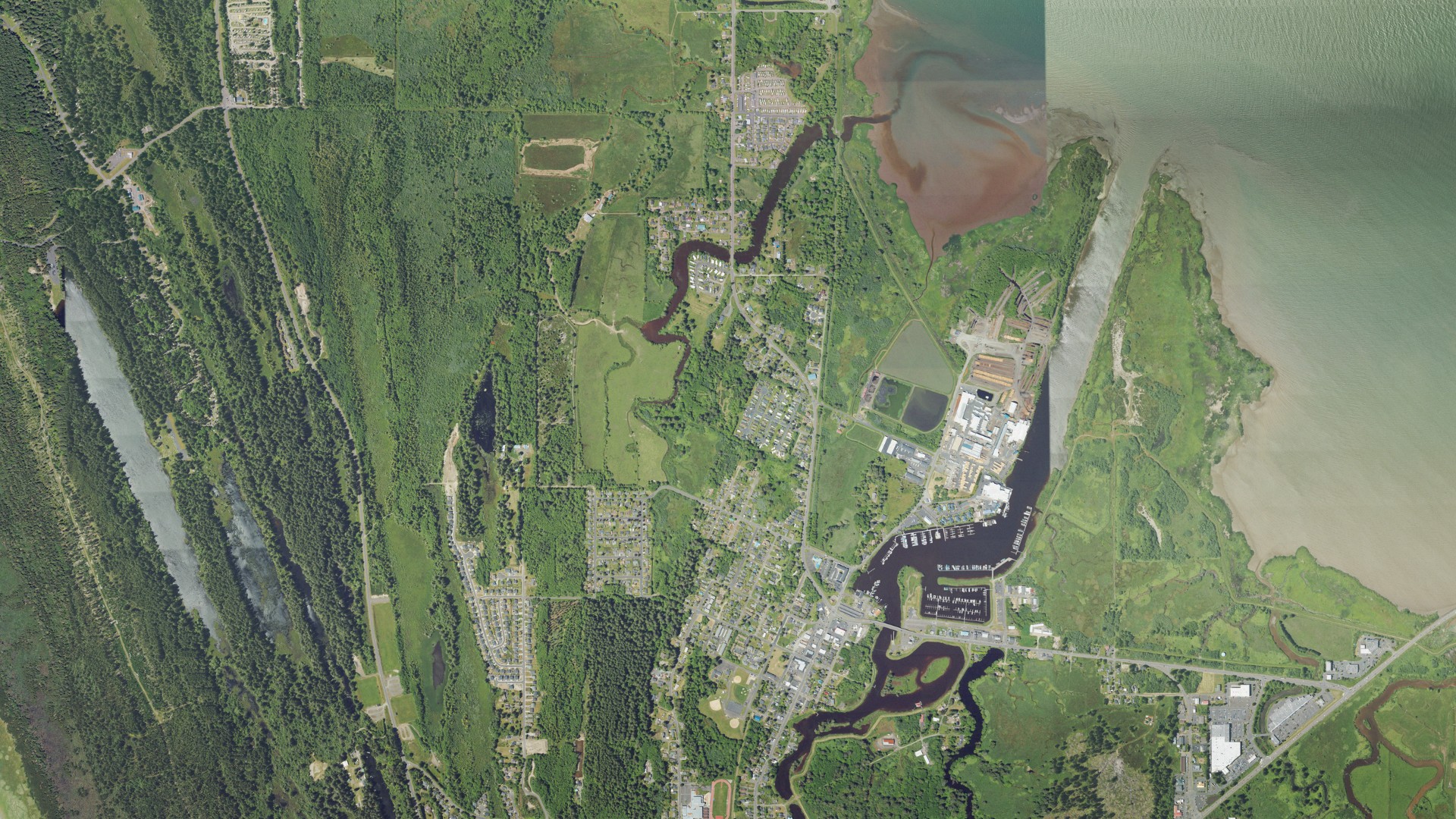 Natural-color aerial photograph of land around Warrenton, Oregon