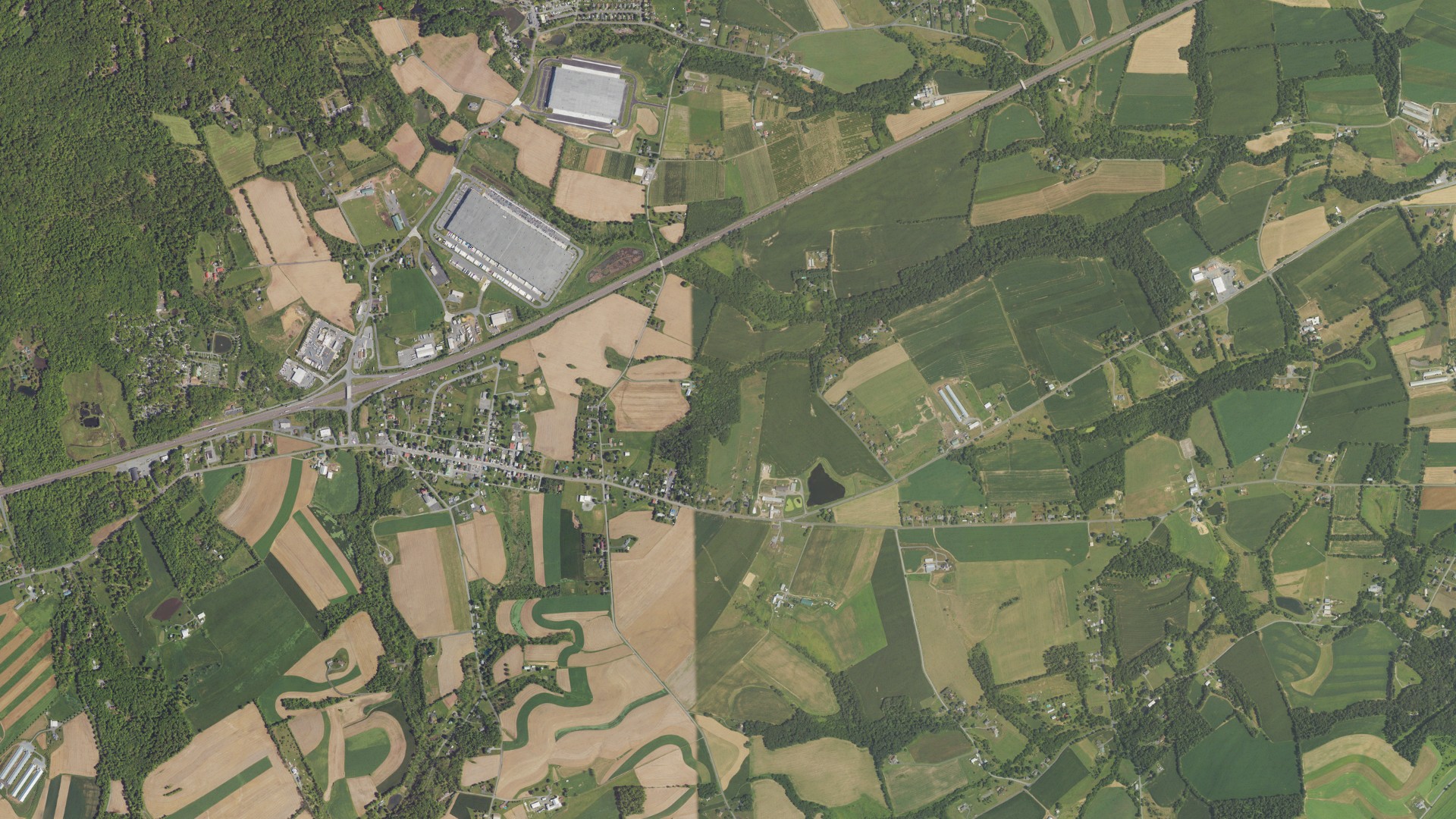 Natural-color aerial photograph of land around Upper Bern, Pennsylvania