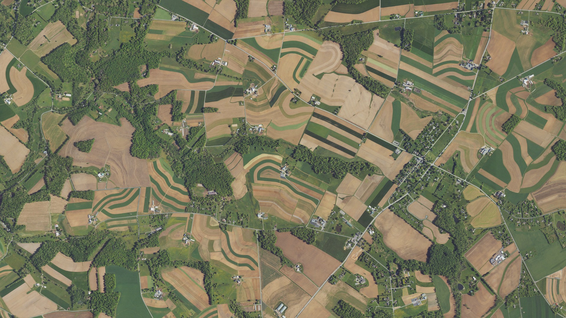 Natural-color aerial photograph of land around Upper Oxford, Pennsylvania