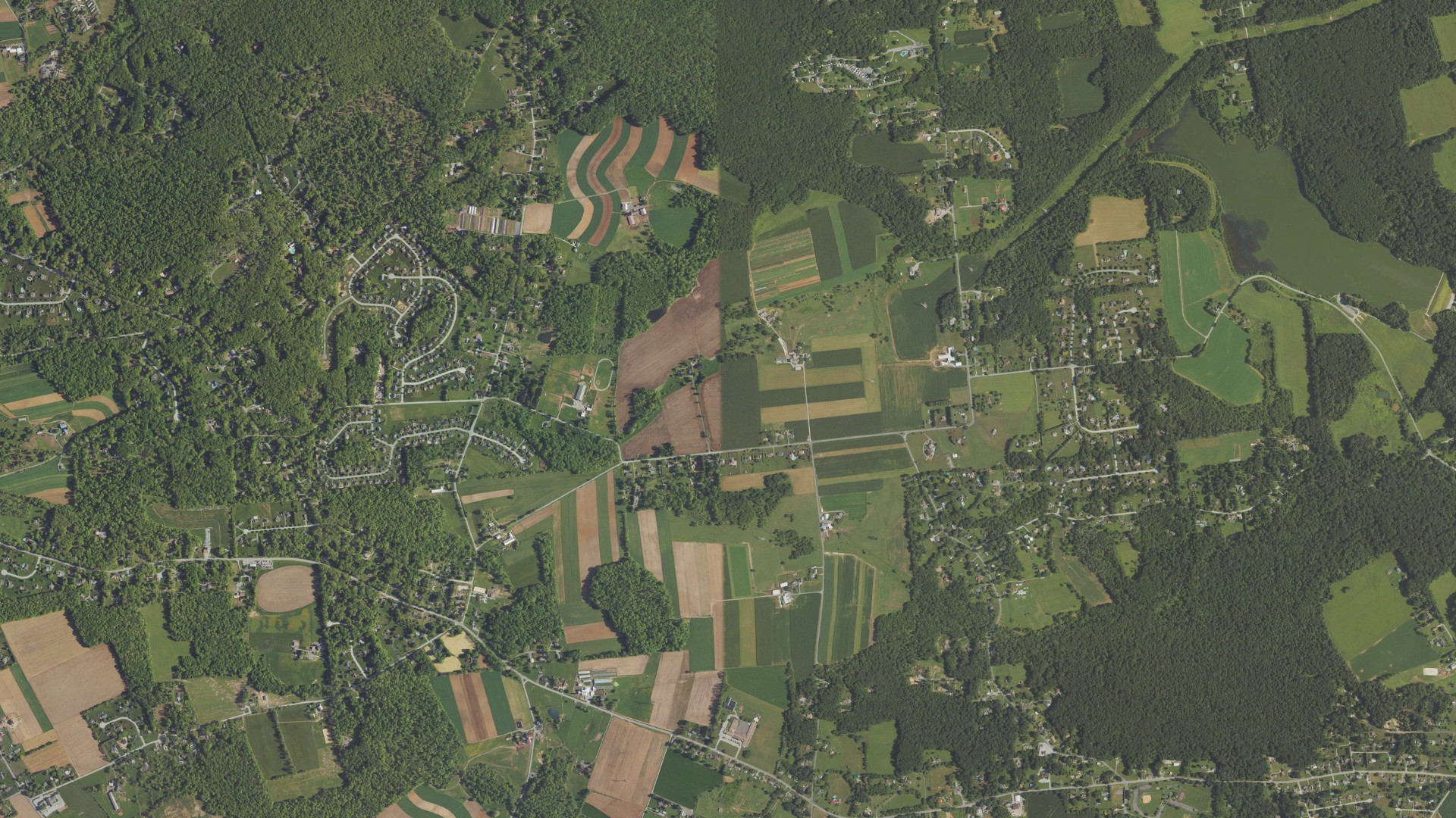 Natural-color aerial photograph of land around West Caln, Pennsylvania