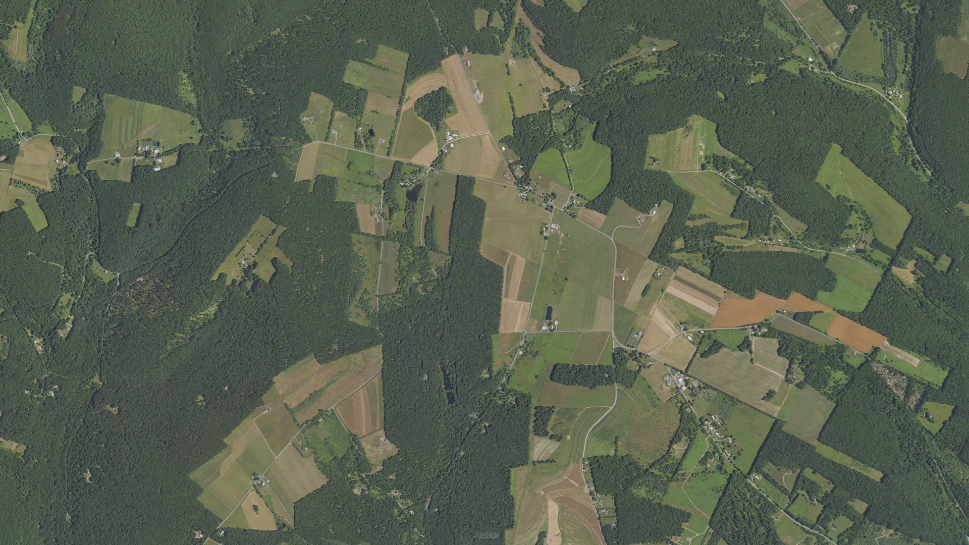 Natural-color aerial photograph of land around Jackson, Pennsylvania