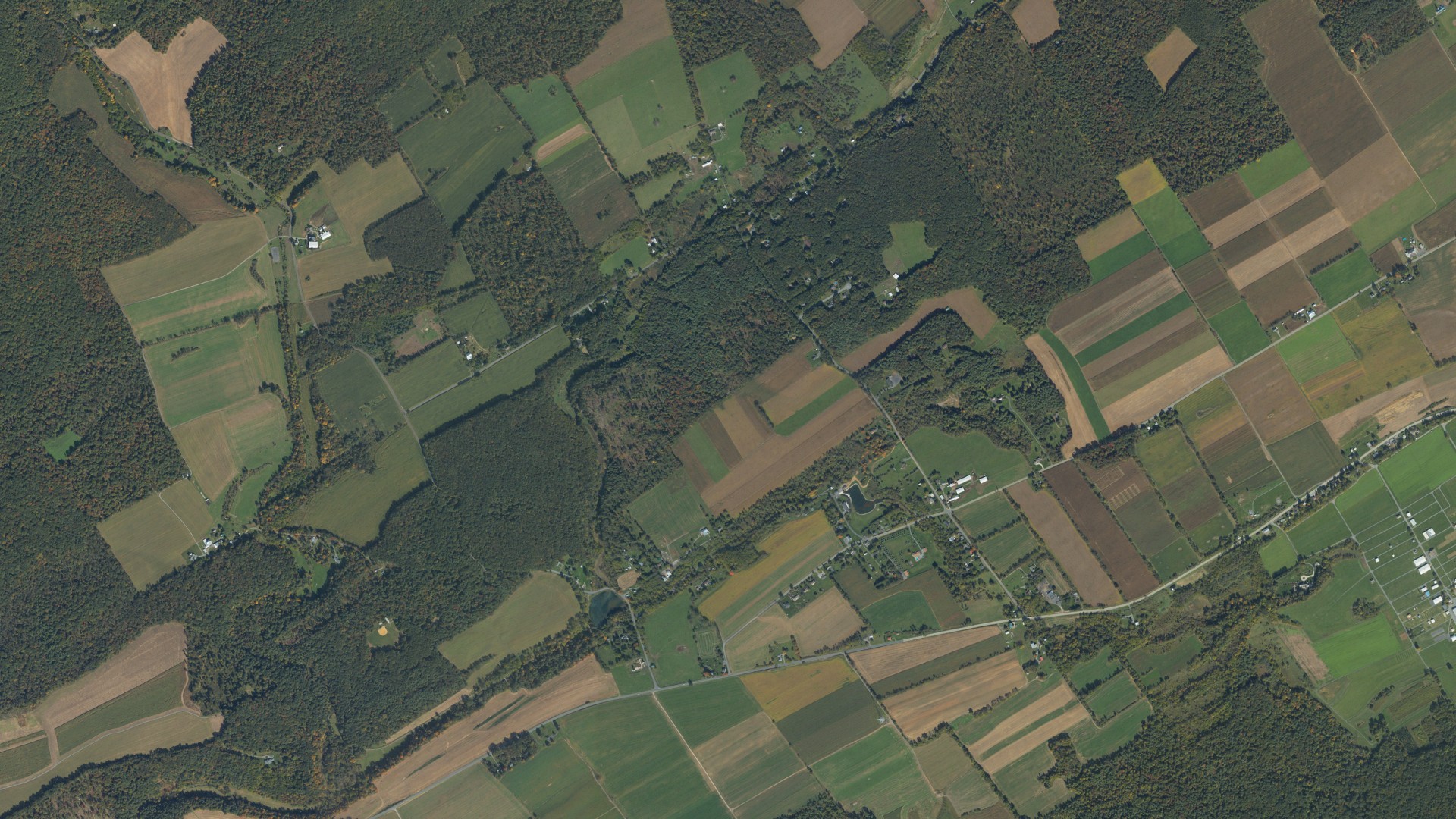 Natural-color aerial photograph of land around Baileyville, Pennsylvania