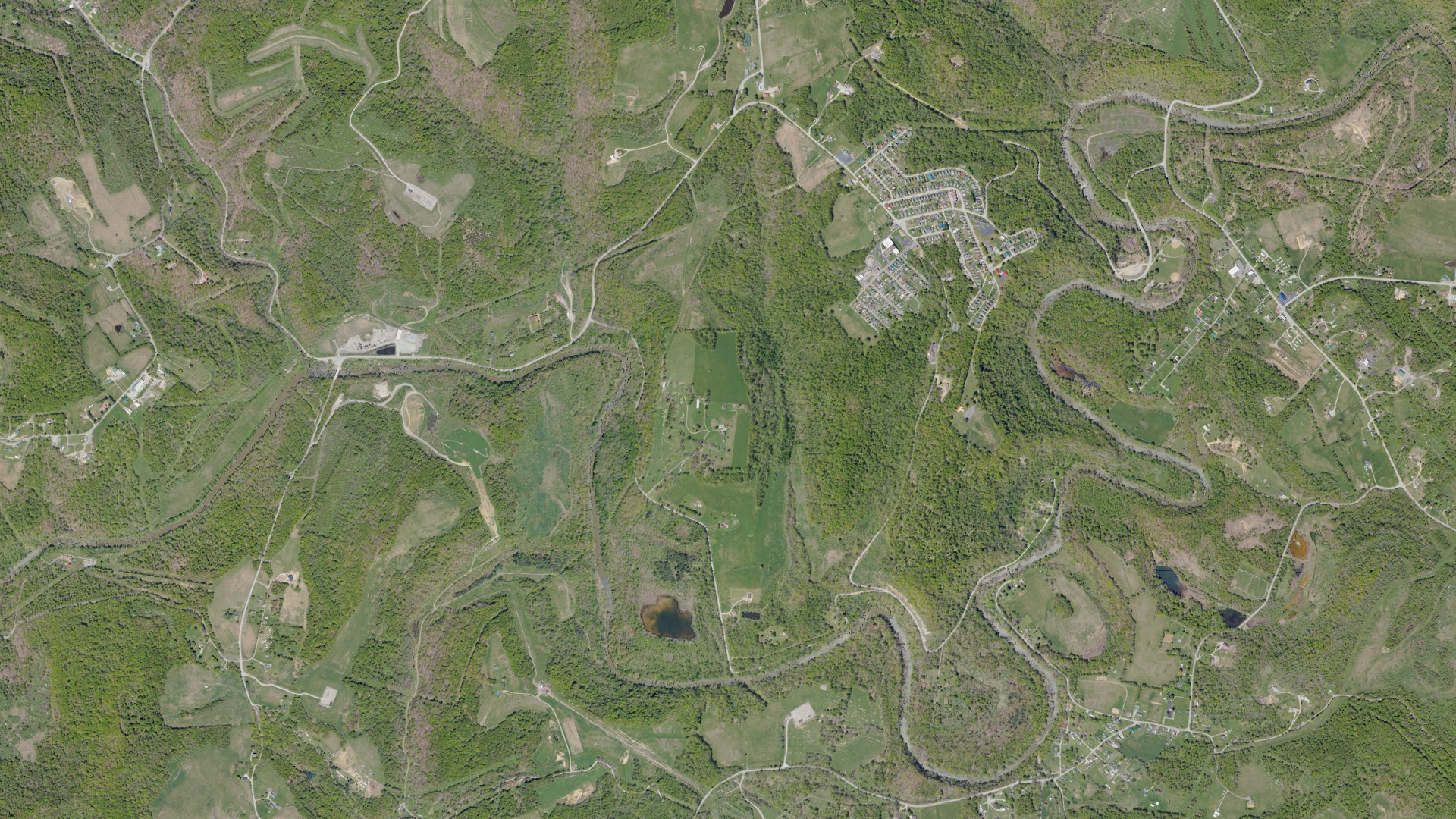 Natural-color aerial photograph of land around Dunkard, Pennsylvania
