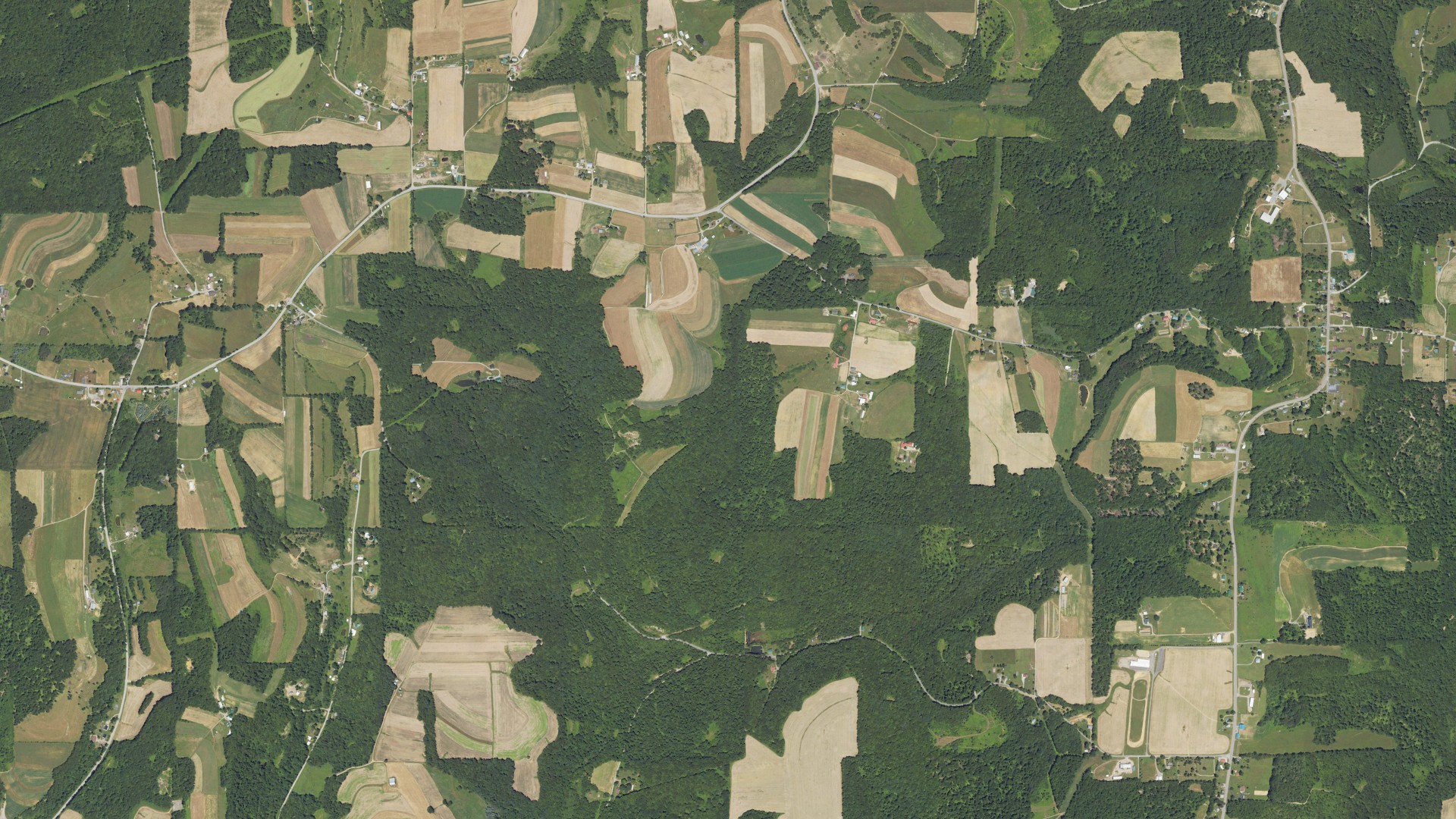 Natural-color aerial photograph of land around North Mahoning, Pennsylvania