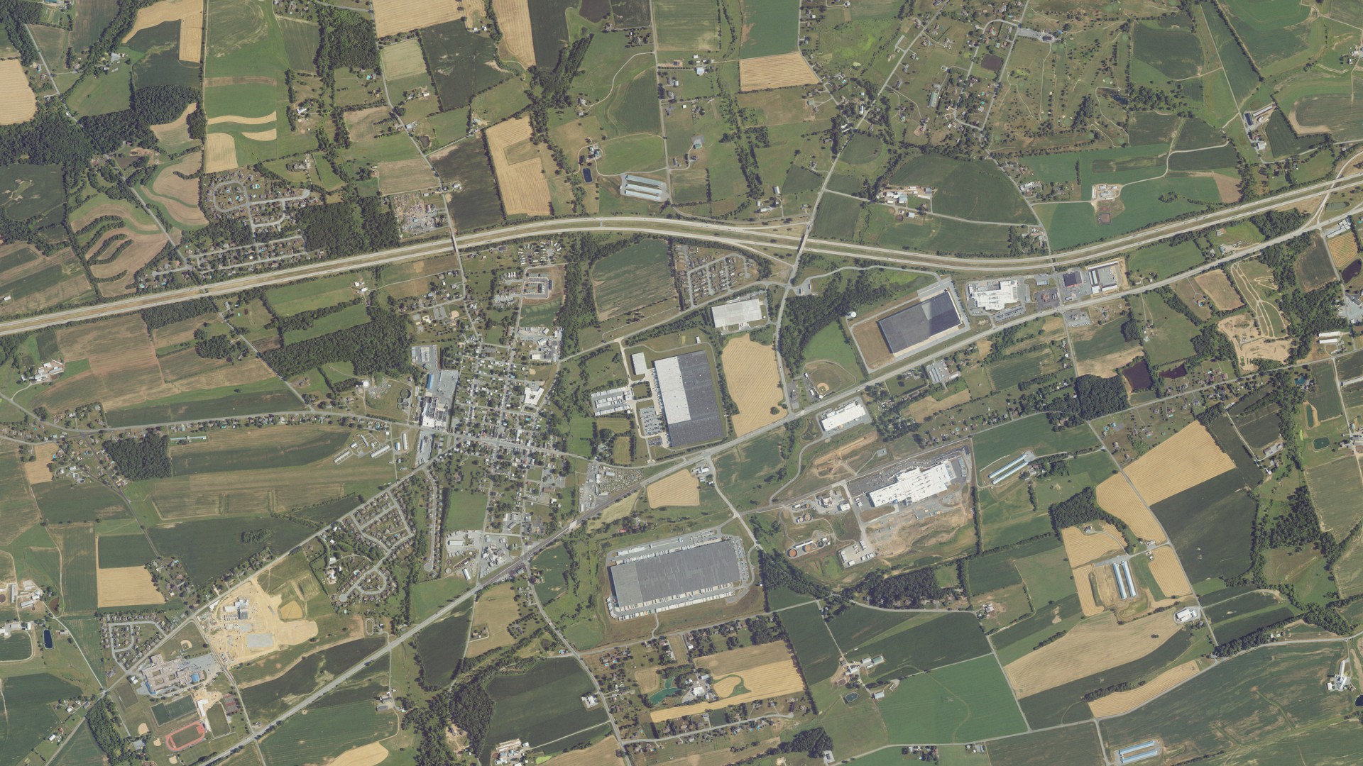 Natural-color aerial photograph of land around Bethel, Pennsylvania