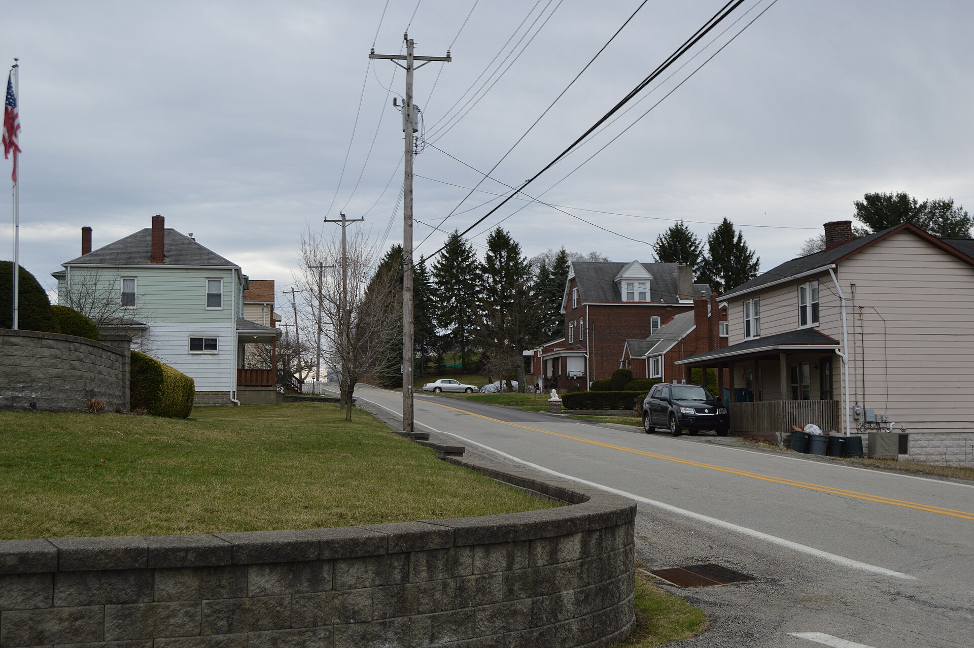 Looking south along Brinton Road from the Ridge Road intersection in Braddock Hills, Pennsylvania, United States.