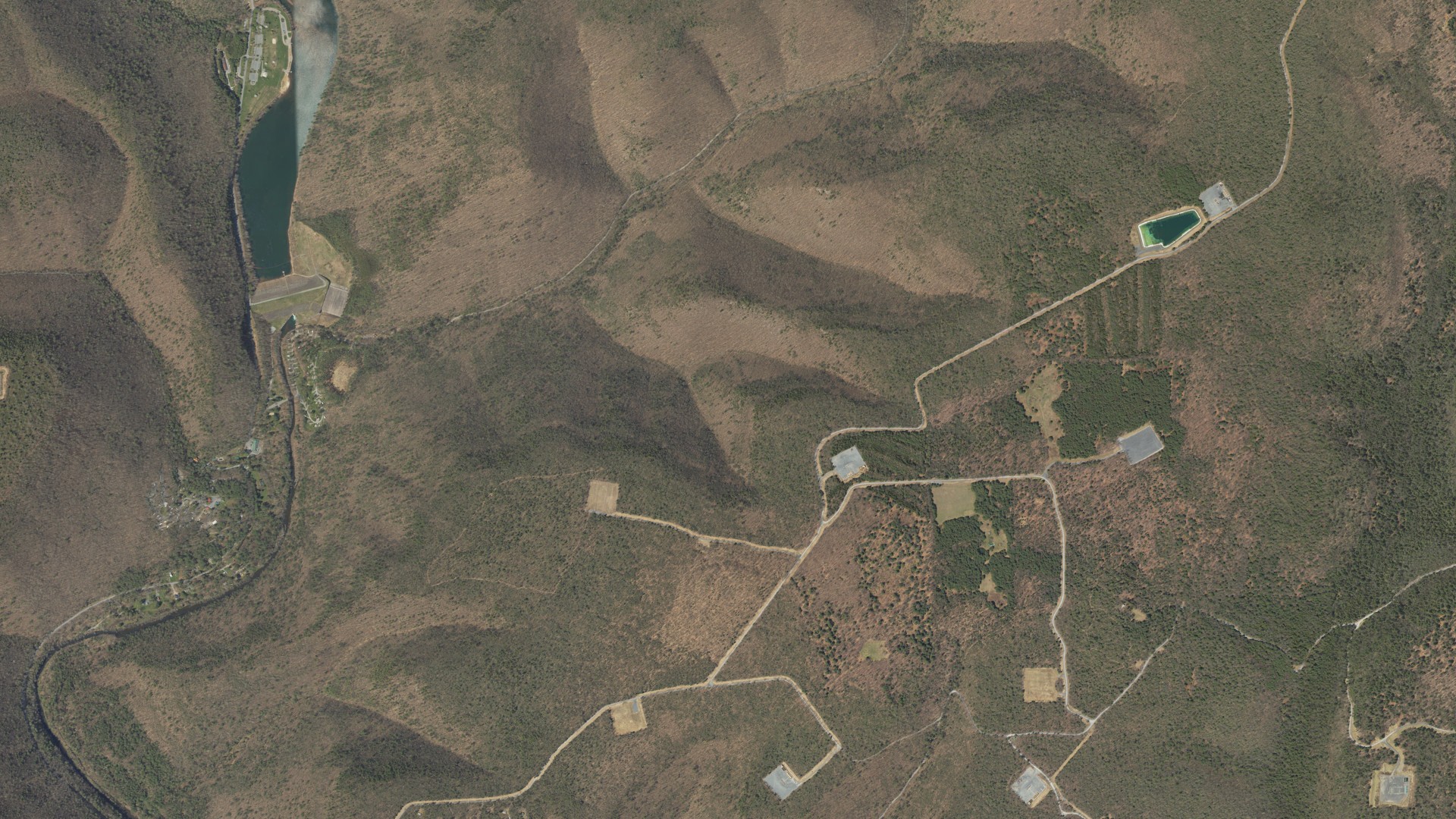 Natural-color aerial photograph of land around Cummings, Pennsylvania