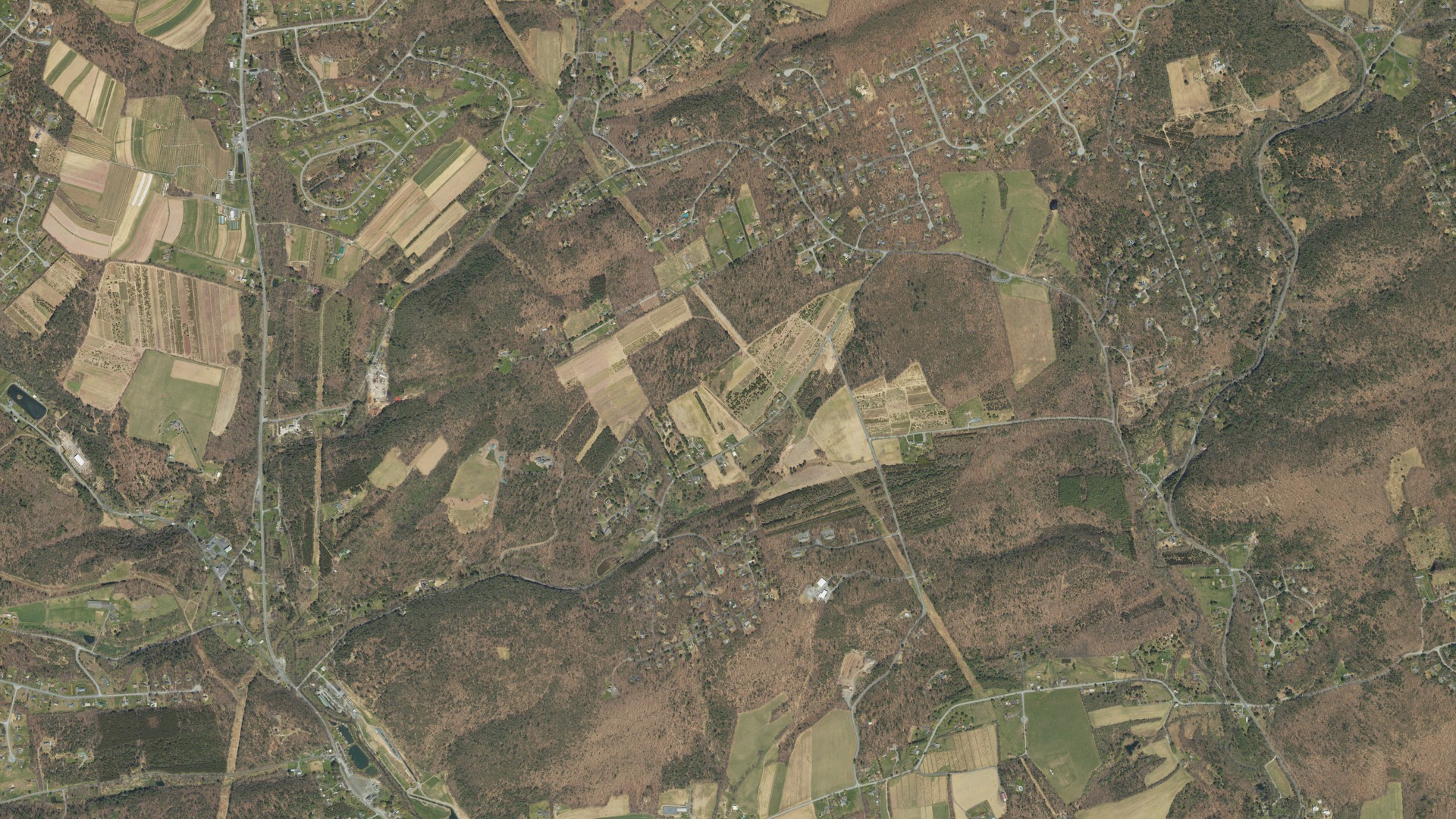 Natural-color aerial photograph of land around Chestnuthill, Pennsylvania