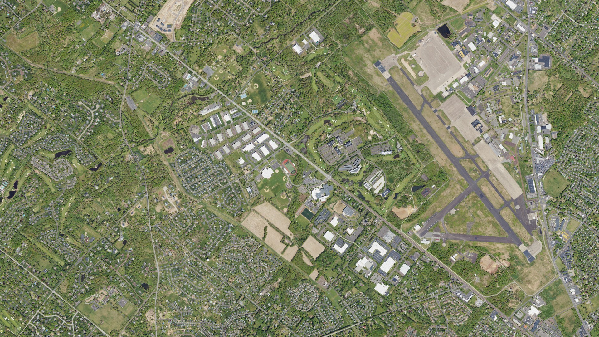 Natural-color aerial photograph of land around Horsham, Pennsylvania