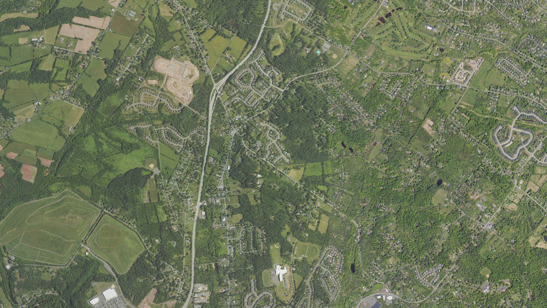 Natural-color aerial photograph of land around Upper Pottsgrove, Pennsylvania