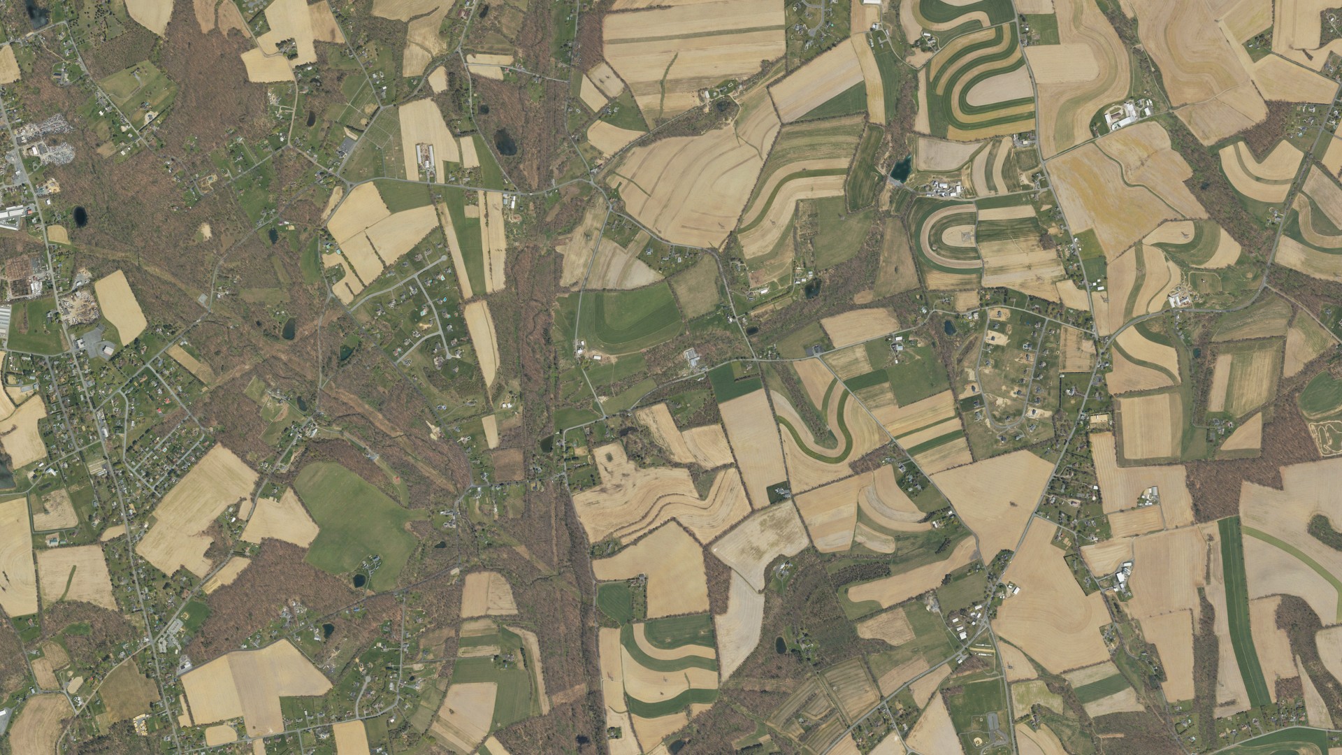 Natural-color aerial photograph of land around Plainfield, Pennsylvania